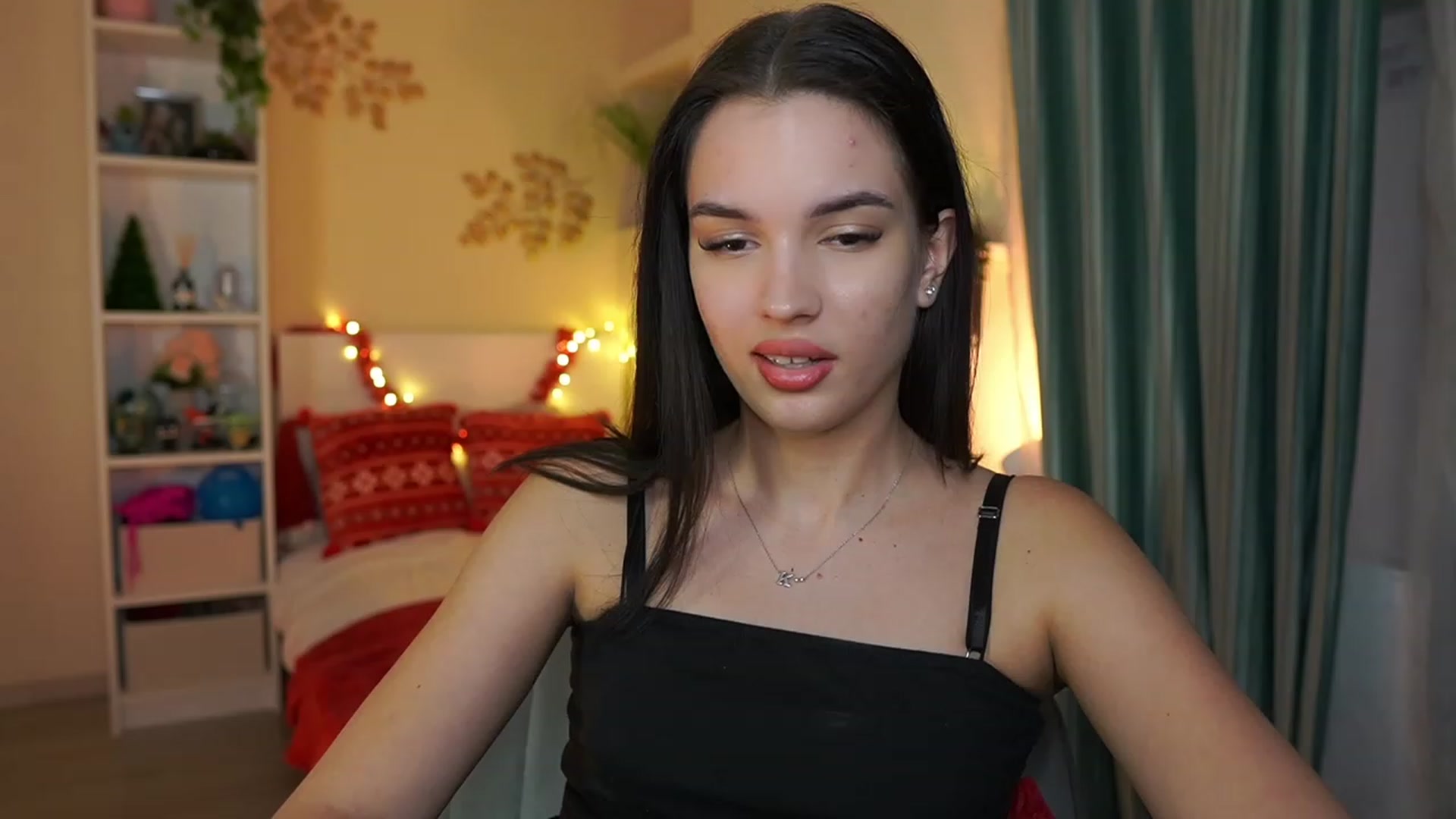 Gallery image thumbnail from Kylie_Quinn's myfreecams stream on, 12/19/2023, 23:34 image 10 of 20