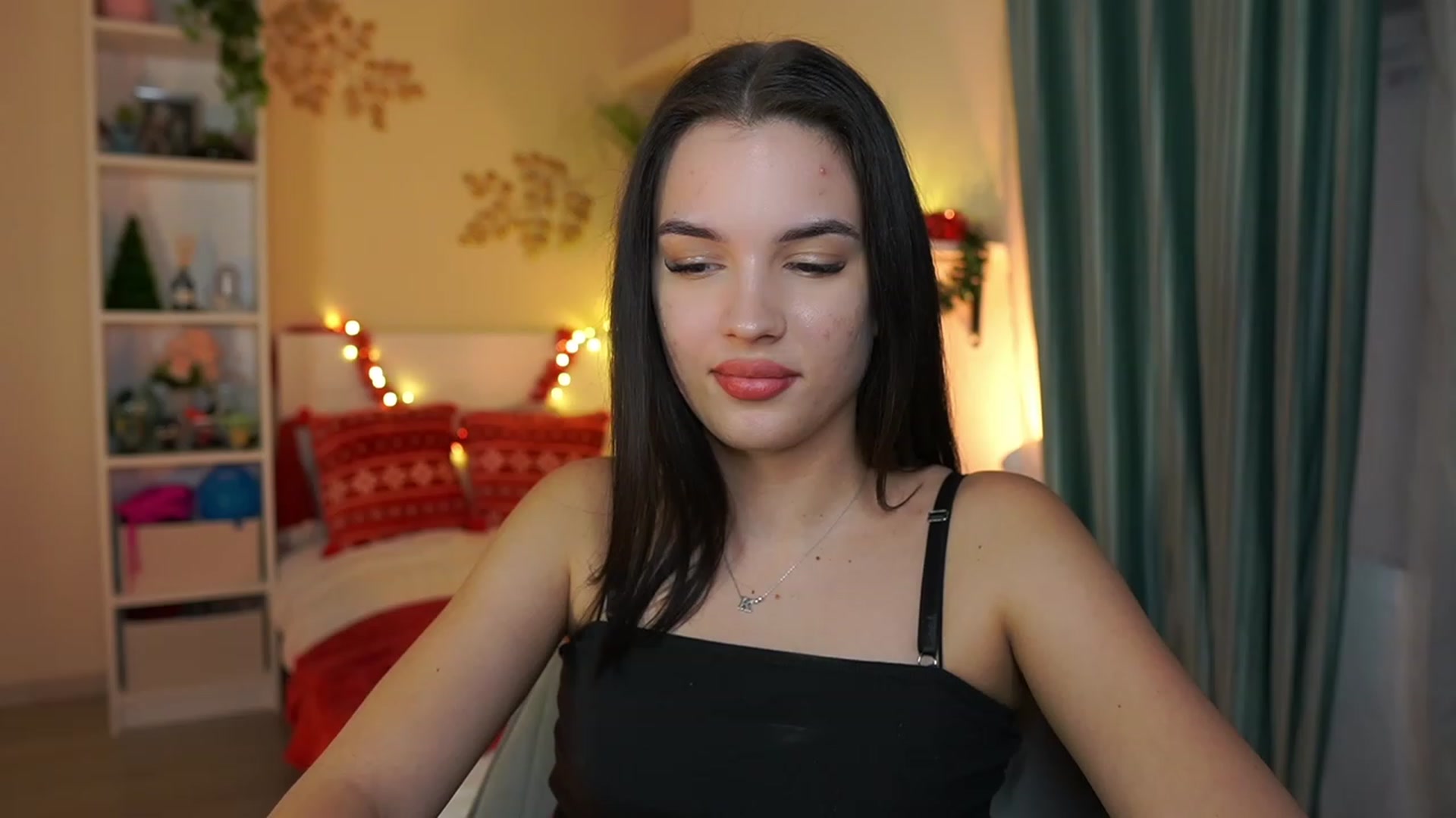 Gallery image thumbnail from Kylie_Quinn's myfreecams stream on, 12/19/2023, 23:34 image 7 of 20