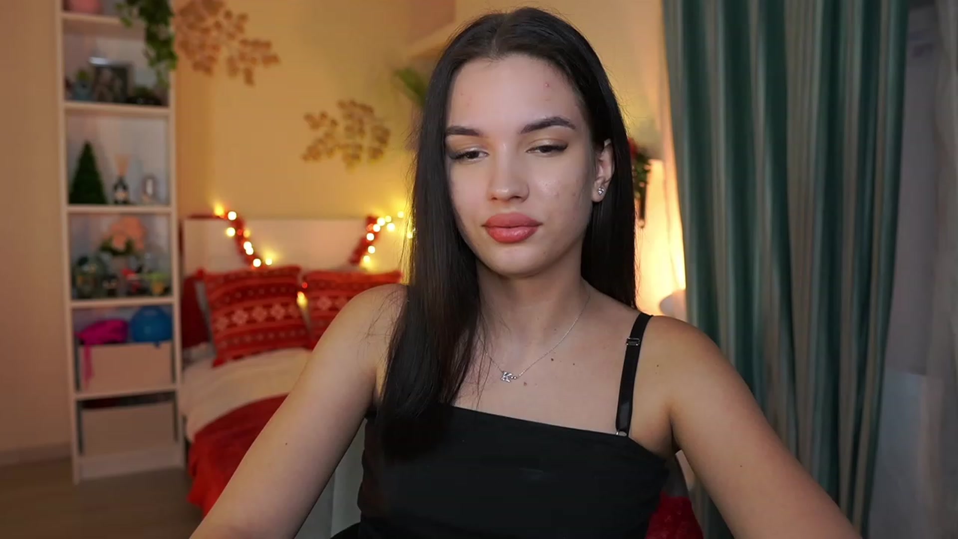 Gallery image thumbnail from Kylie_Quinn's myfreecams stream on, 12/19/2023, 23:34 image 13 of 20