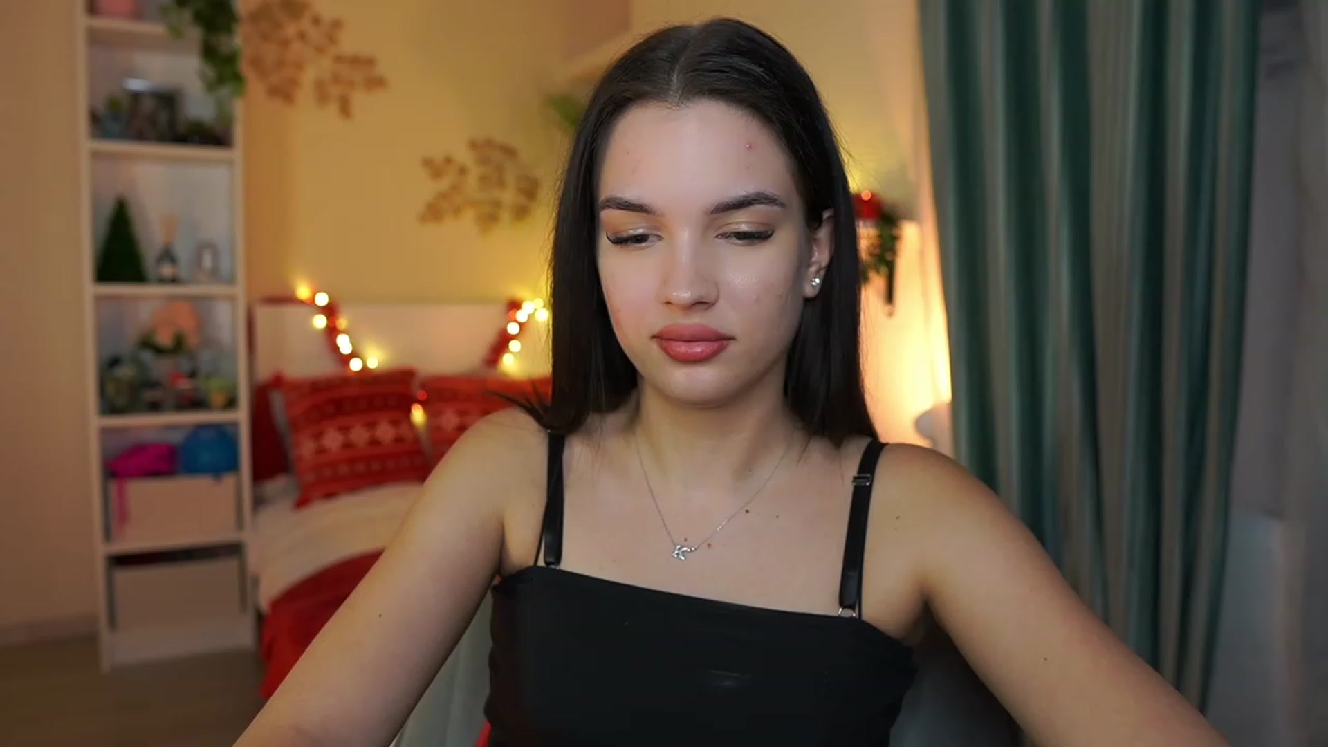 Gallery image thumbnail from Kylie_Quinn's myfreecams stream on, 12/19/2023, 23:34 image 5 of 20
