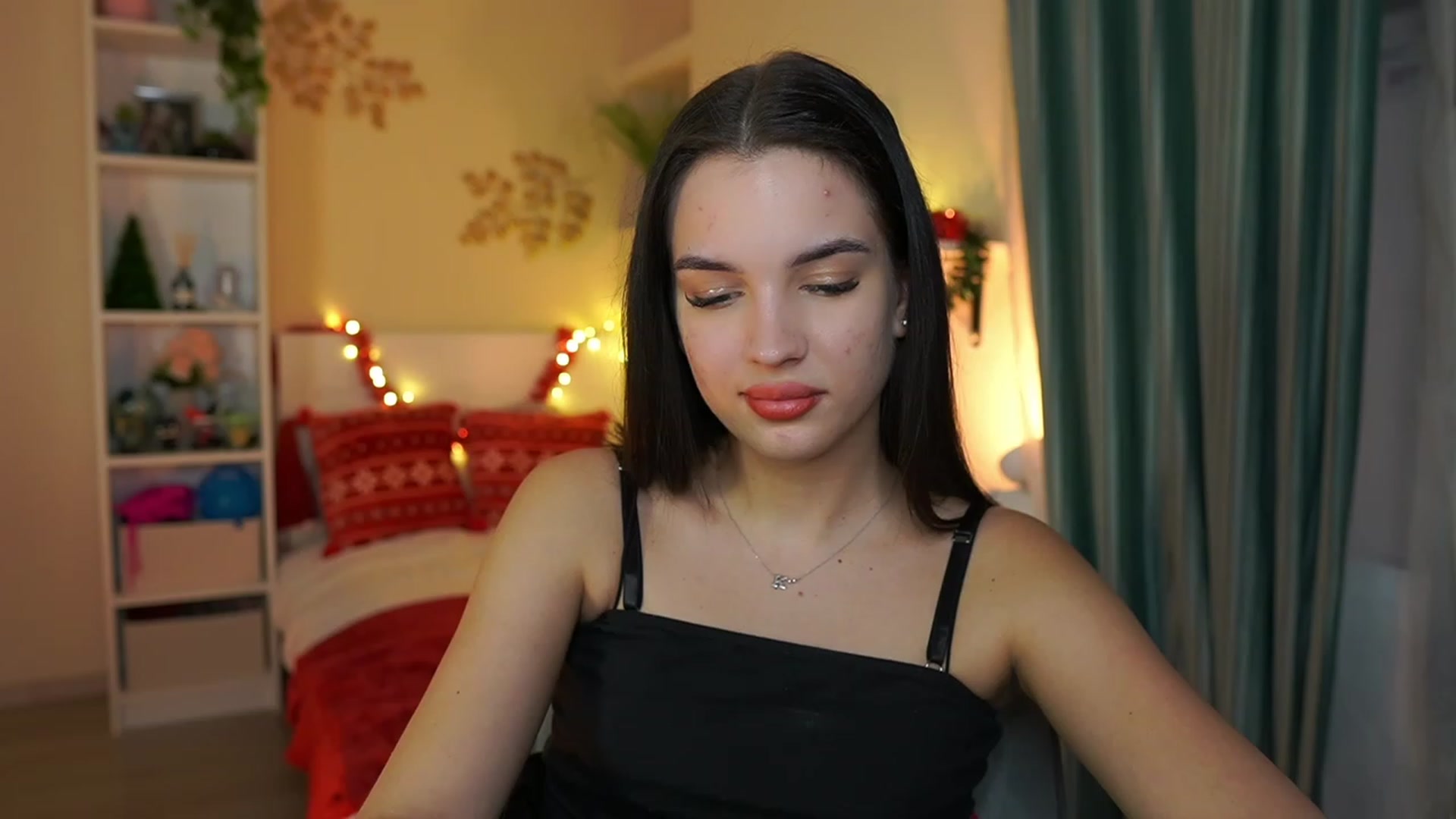 Gallery image thumbnail from Kylie_Quinn's myfreecams stream on, 12/20/2023, 24:01 image 5 of 20