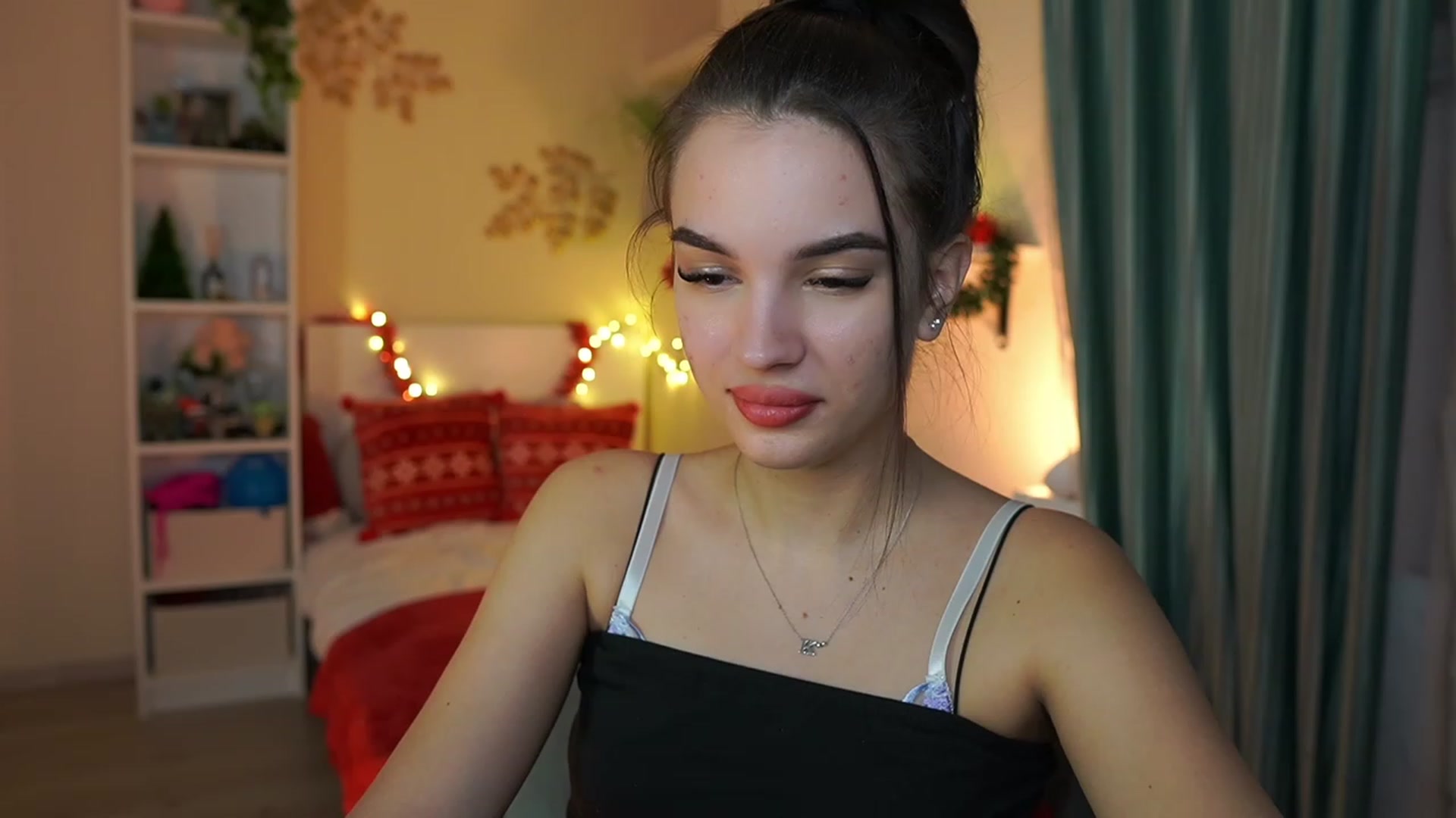 Gallery image thumbnail from Kylie_Quinn's myfreecams stream on, 12/22/2023, 20:04 image 8 of 20