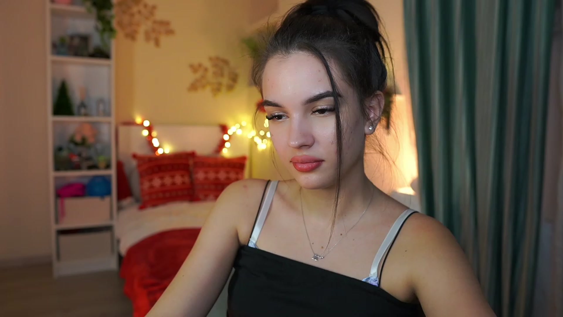 Gallery image thumbnail from Kylie_Quinn's myfreecams stream on, 12/22/2023, 23:42 image 13 of 20