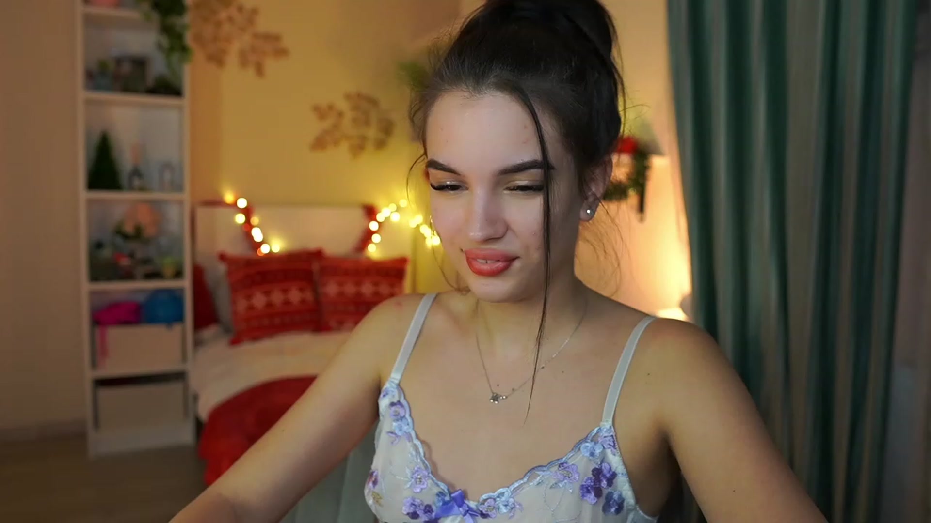 Gallery image thumbnail from Kylie_Quinn's myfreecams stream on, 12/23/2023, 04:23 image 11 of 20