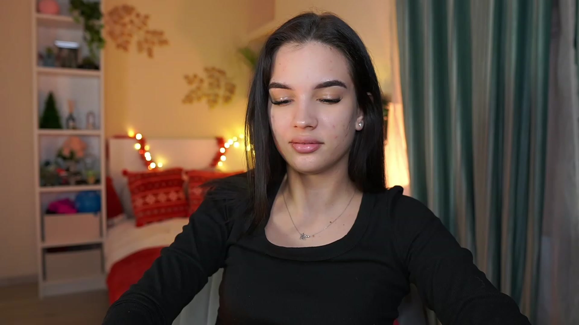 Gallery image thumbnail from Kylie_Quinn's myfreecams stream on, 12/24/2023, 24:06 image 10 of 20
