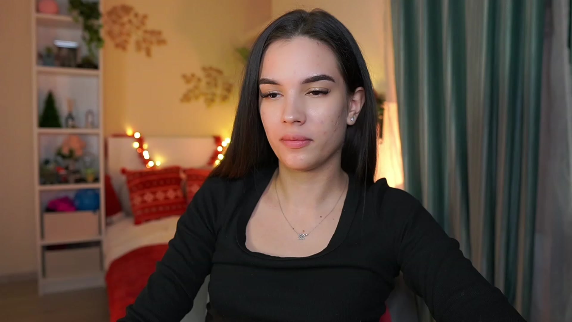 Gallery image thumbnail from Kylie_Quinn's myfreecams stream on, 12/24/2023, 24:06 image 1 of 20