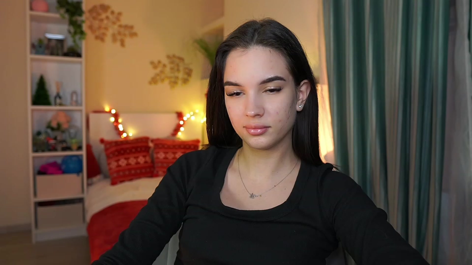 Gallery image thumbnail from Kylie_Quinn's myfreecams stream on, 12/24/2023, 24:06 image 12 of 20