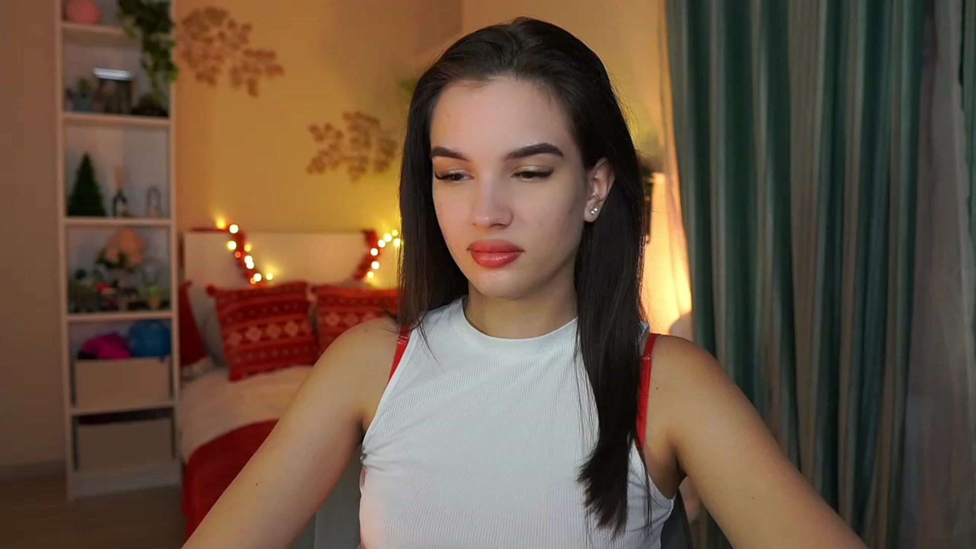 Gallery image thumbnail from Kylie_Quinn's myfreecams stream on, 12/26/2023, 19:40 image 4 of 20