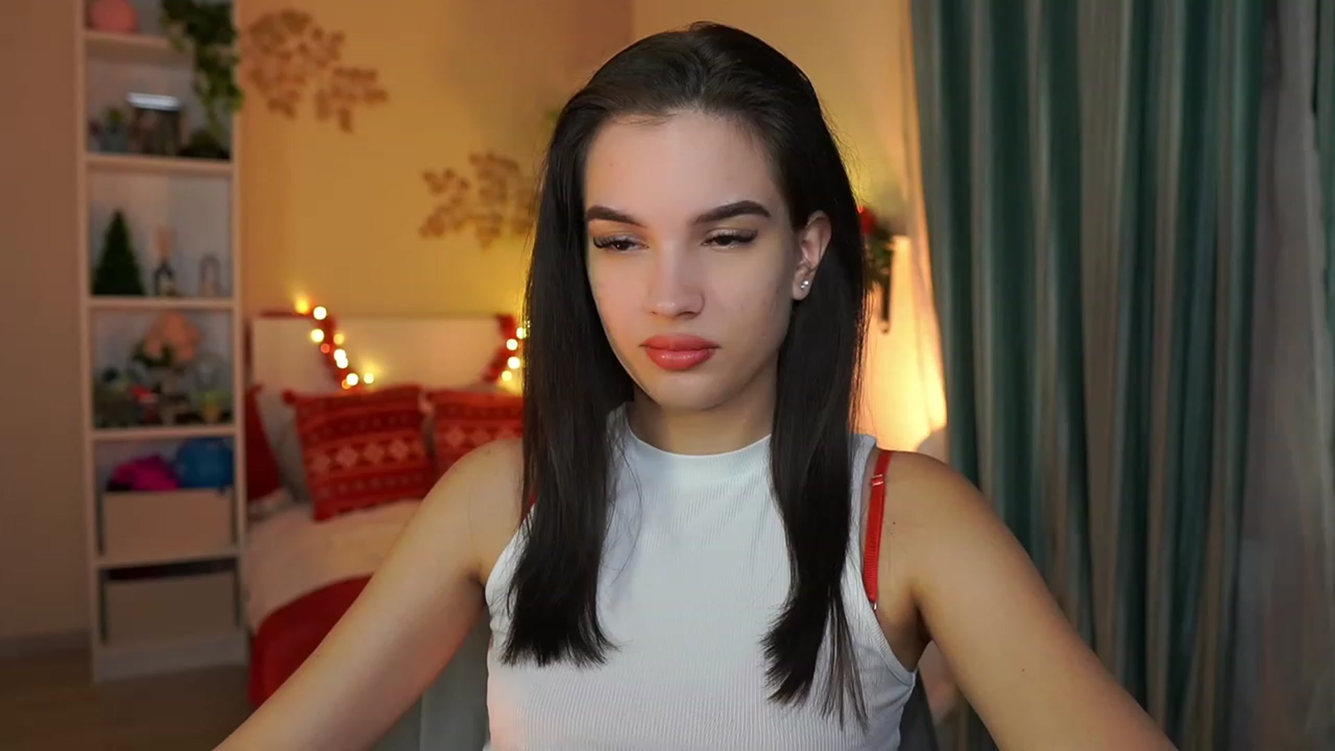 Gallery image thumbnail from Kylie_Quinn's myfreecams stream on, 12/26/2023, 19:40 image 3 of 20