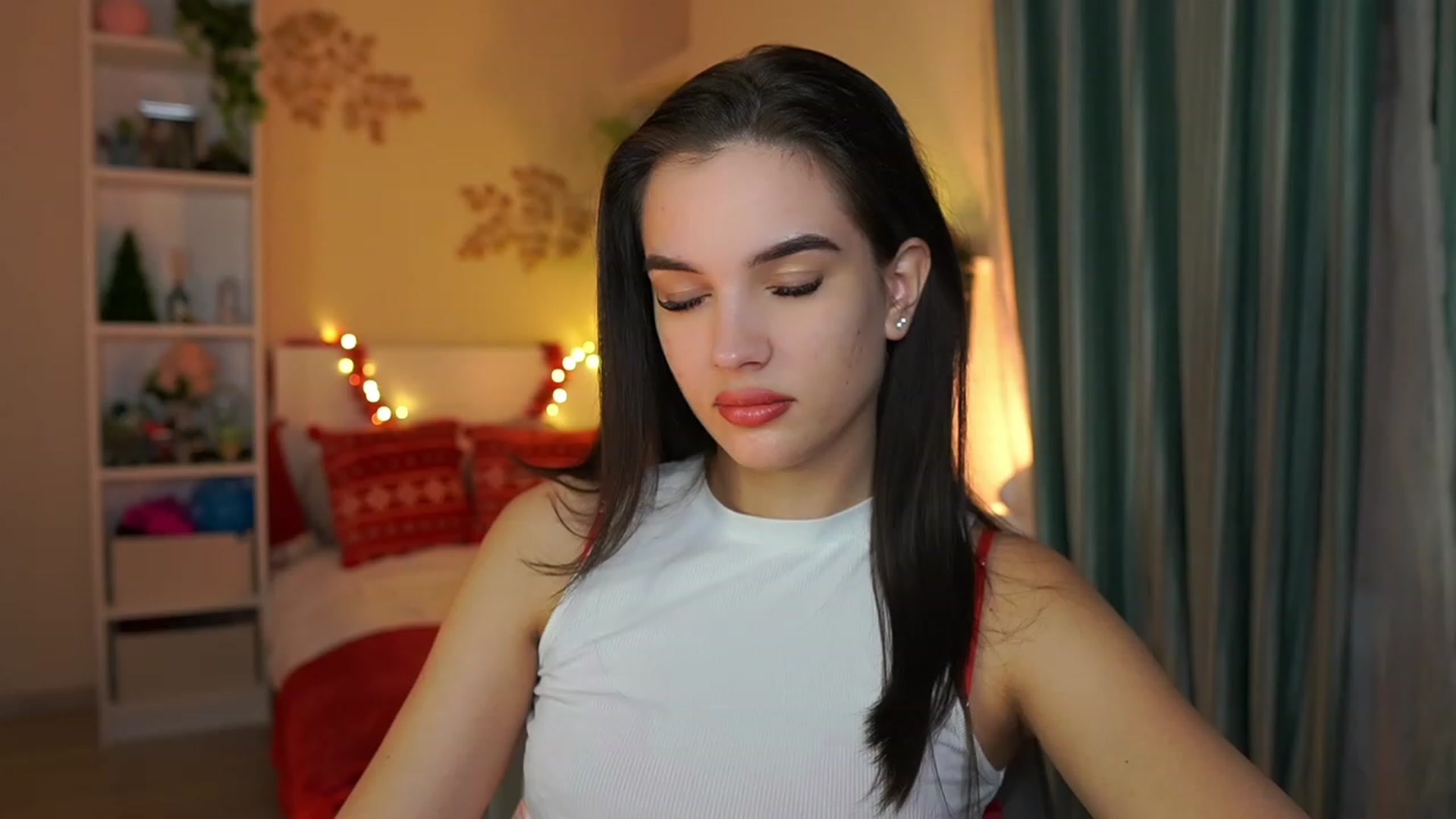 Gallery image thumbnail from Kylie_Quinn's myfreecams stream on, 12/26/2023, 19:40 image 7 of 20