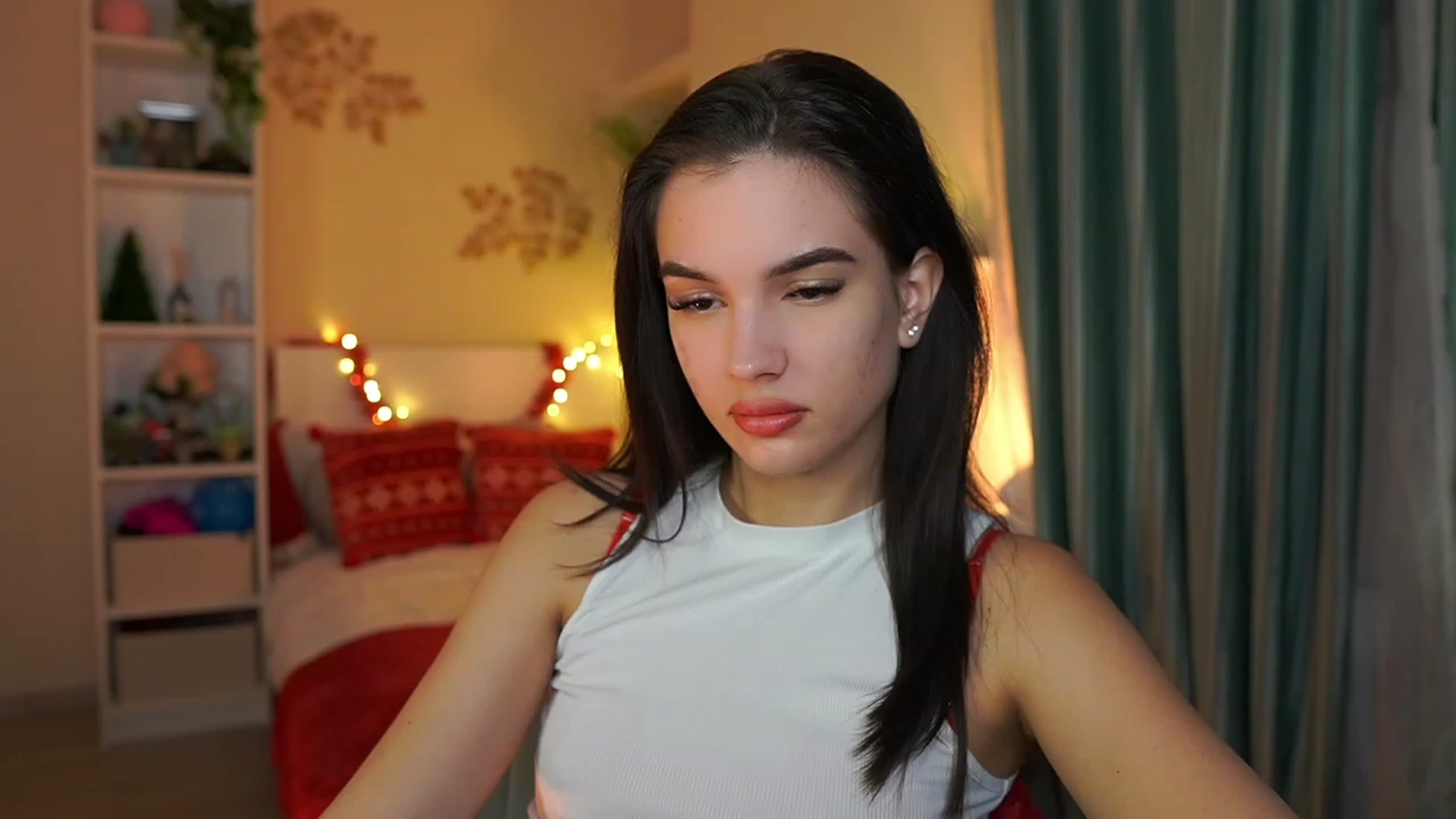 Gallery image thumbnail from Kylie_Quinn's myfreecams stream on, 12/26/2023, 19:40 image 20 of 20