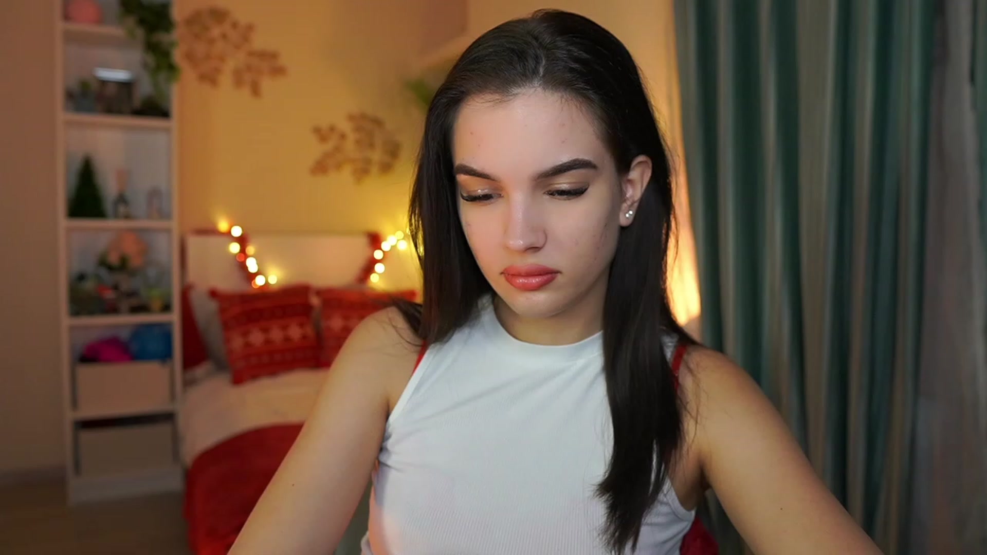Gallery image thumbnail from Kylie_Quinn's myfreecams stream on, 12/26/2023, 19:40 image 11 of 20