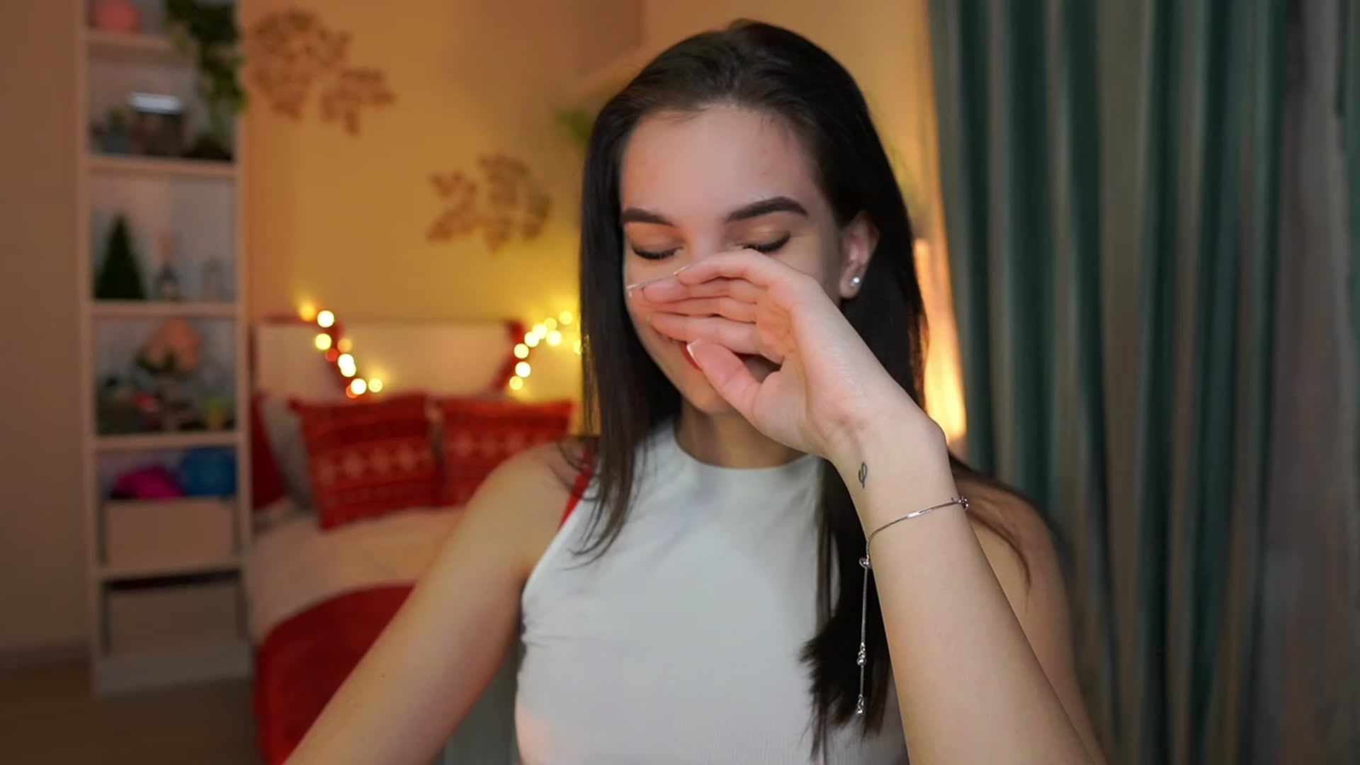 Gallery image thumbnail from Kylie_Quinn's myfreecams stream on, 12/26/2023, 19:40 image 6 of 20