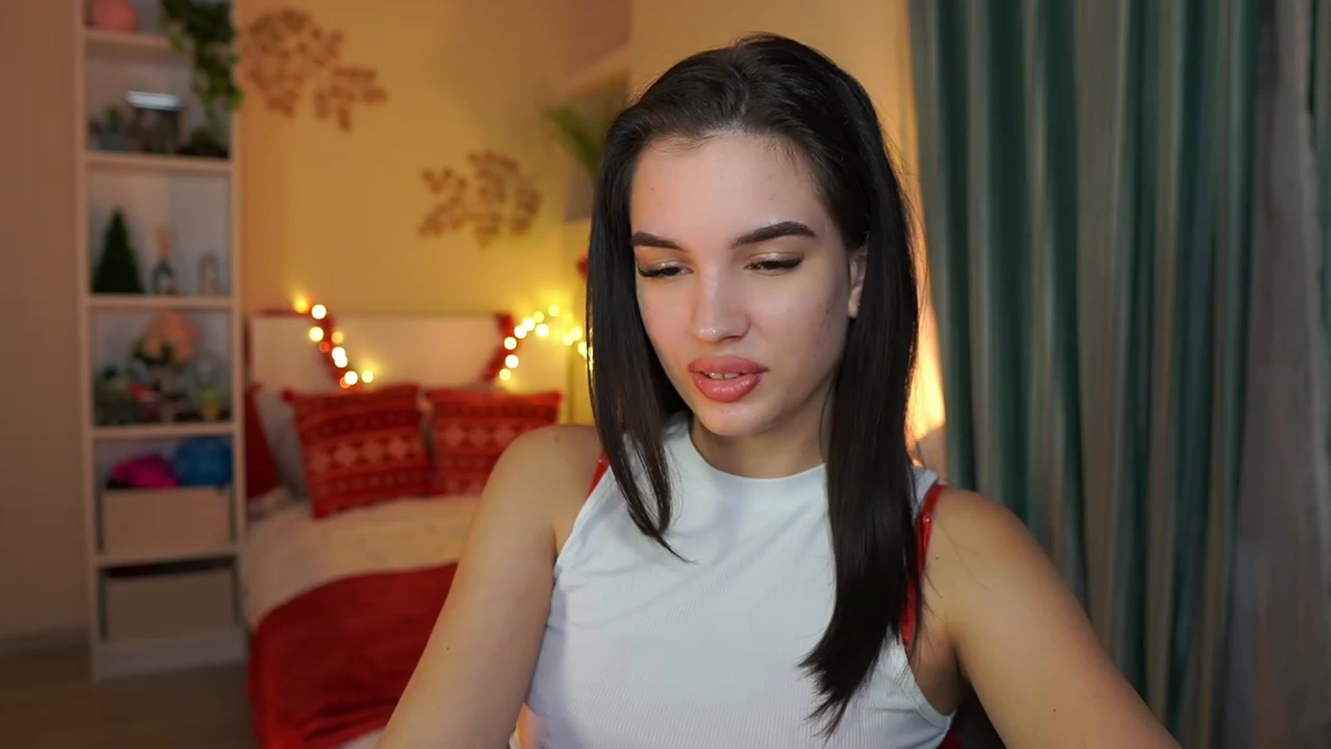 Gallery image thumbnail from Kylie_Quinn's myfreecams stream on, 12/26/2023, 21:02 image 20 of 20