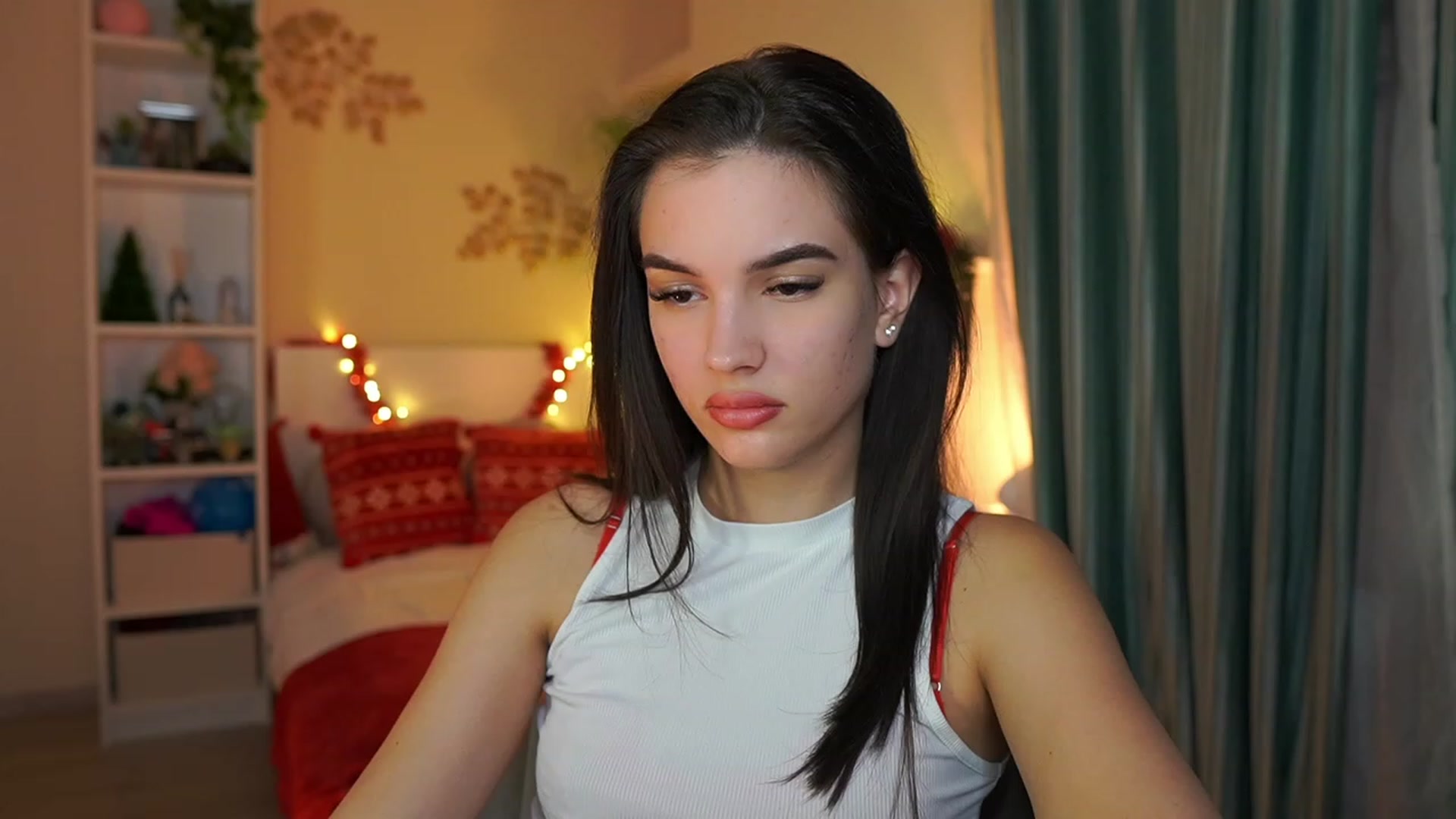 Gallery image thumbnail from Kylie_Quinn's myfreecams stream on, 12/26/2023, 21:02 image 3 of 20