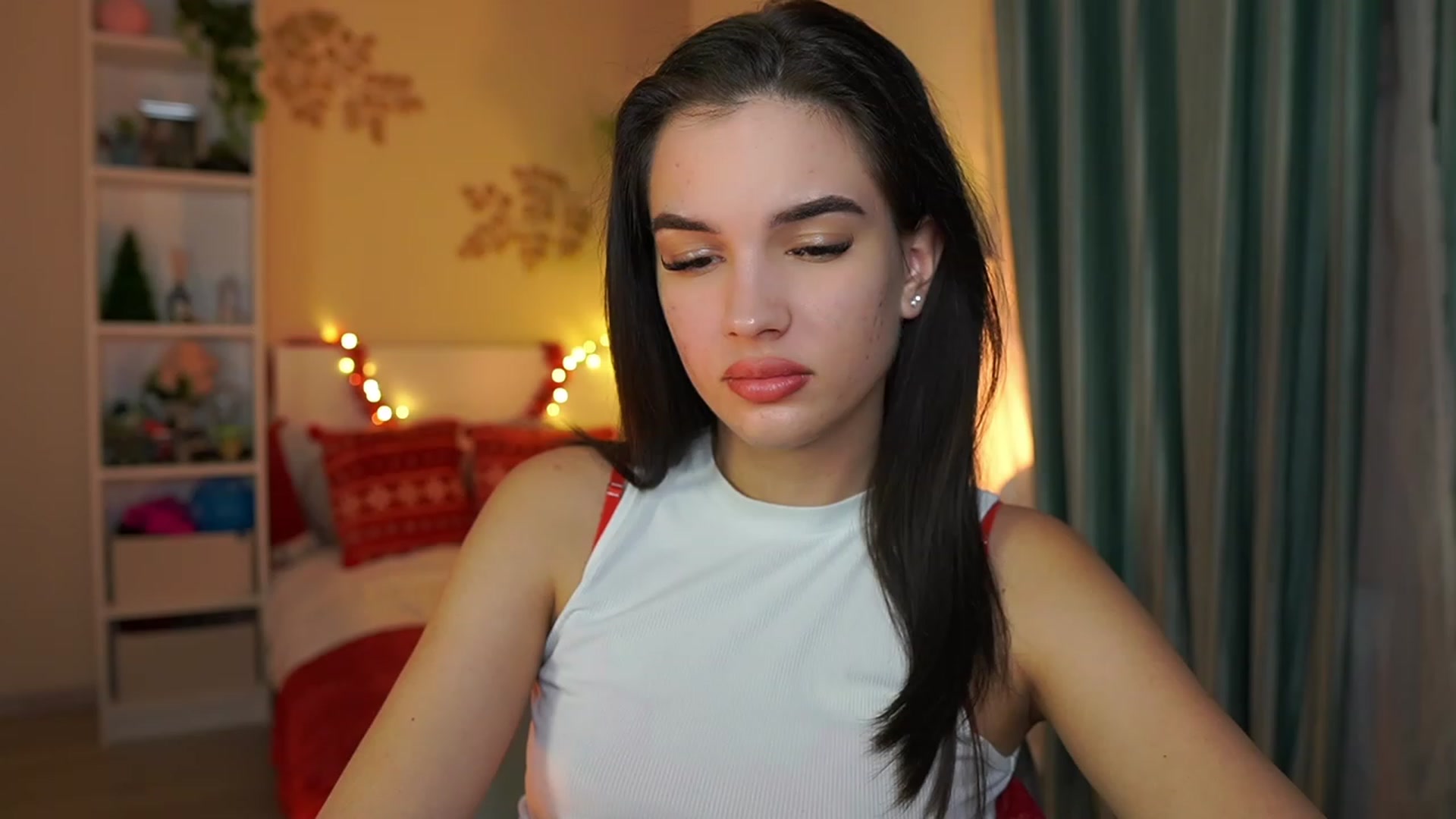 Gallery image thumbnail from Kylie_Quinn's myfreecams stream on, 12/26/2023, 21:02 image 6 of 20
