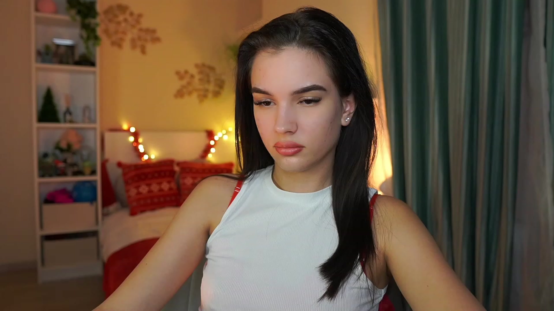 Gallery image thumbnail from Kylie_Quinn's myfreecams stream on, 12/26/2023, 21:02 image 13 of 20