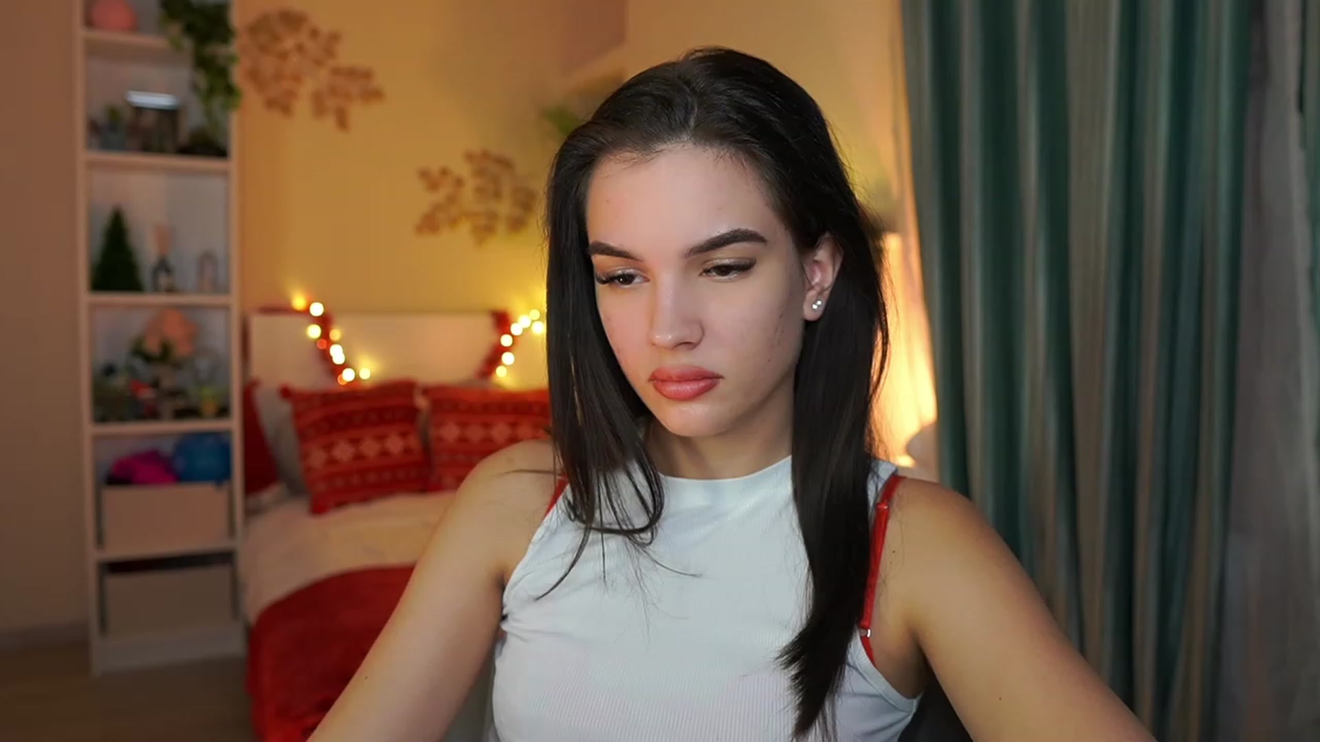 Gallery image thumbnail from Kylie_Quinn's myfreecams stream on, 12/26/2023, 21:02 image 4 of 20