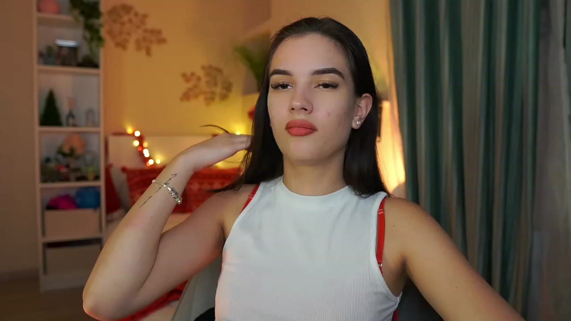 Gallery image thumbnail from Kylie_Quinn's myfreecams stream on, 12/26/2023, 22:56 image 10 of 20