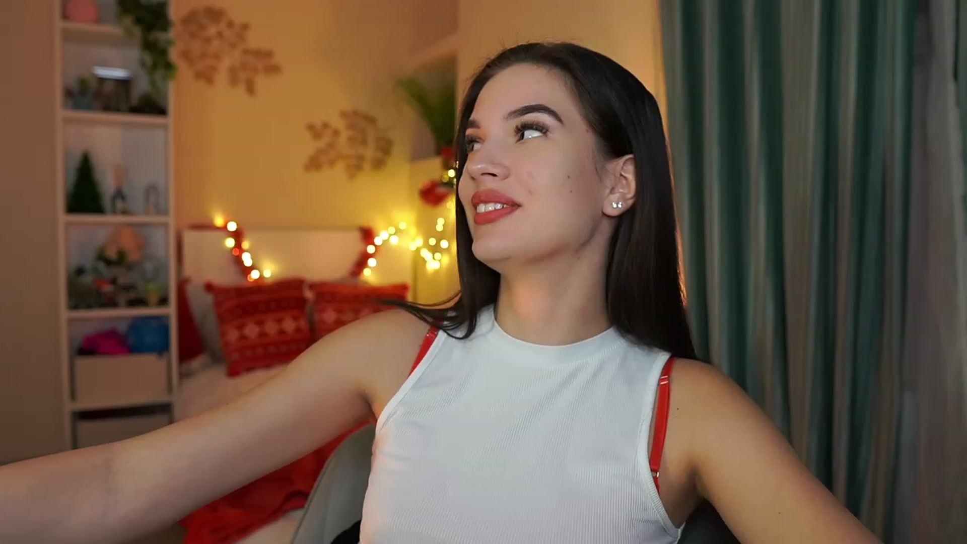 Gallery image thumbnail from Kylie_Quinn's myfreecams stream on, 12/26/2023, 22:56 image 7 of 20