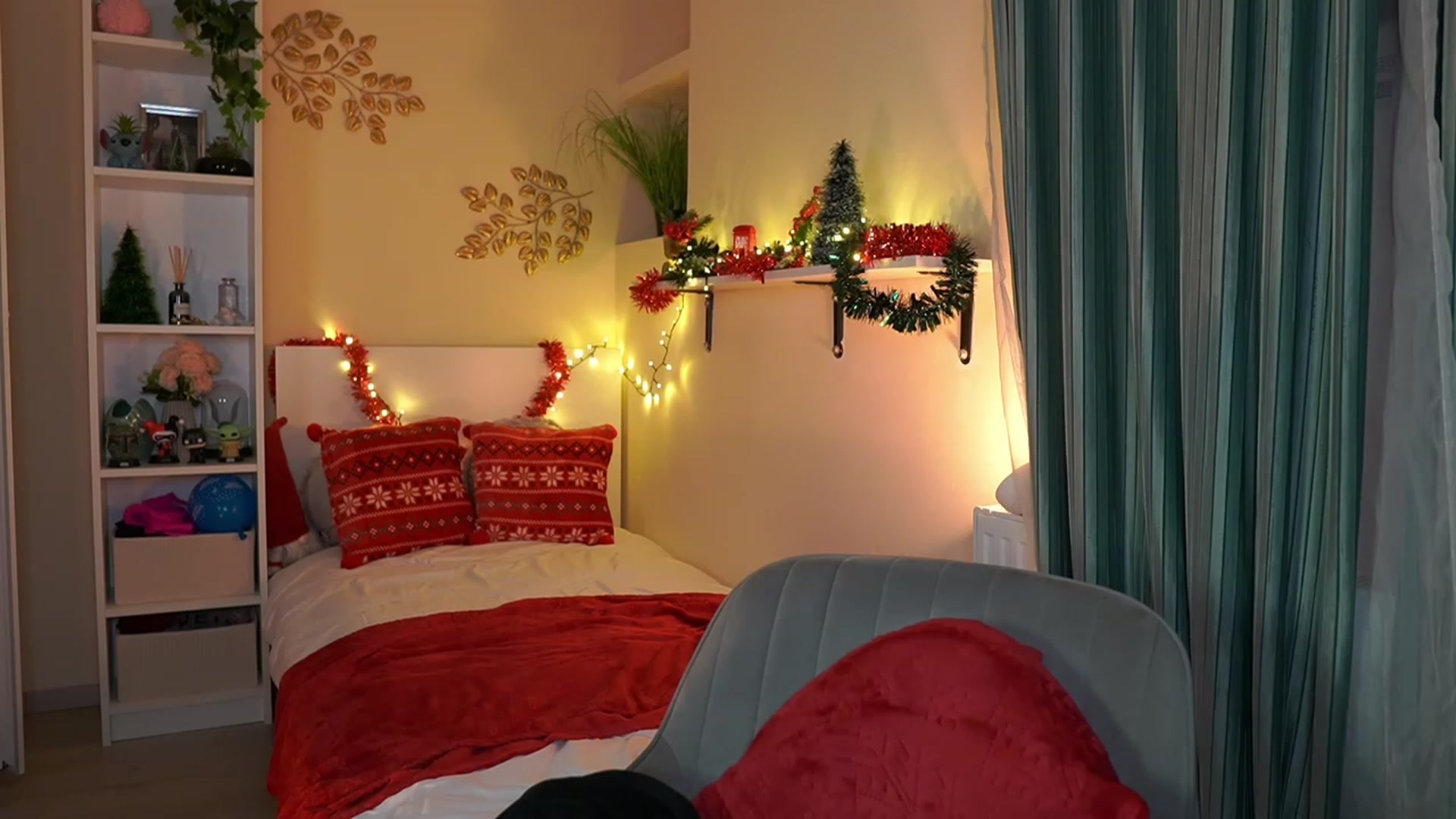 Gallery image thumbnail from Kylie_Quinn's myfreecams stream on, 12/26/2023, 23:54 image 17 of 20