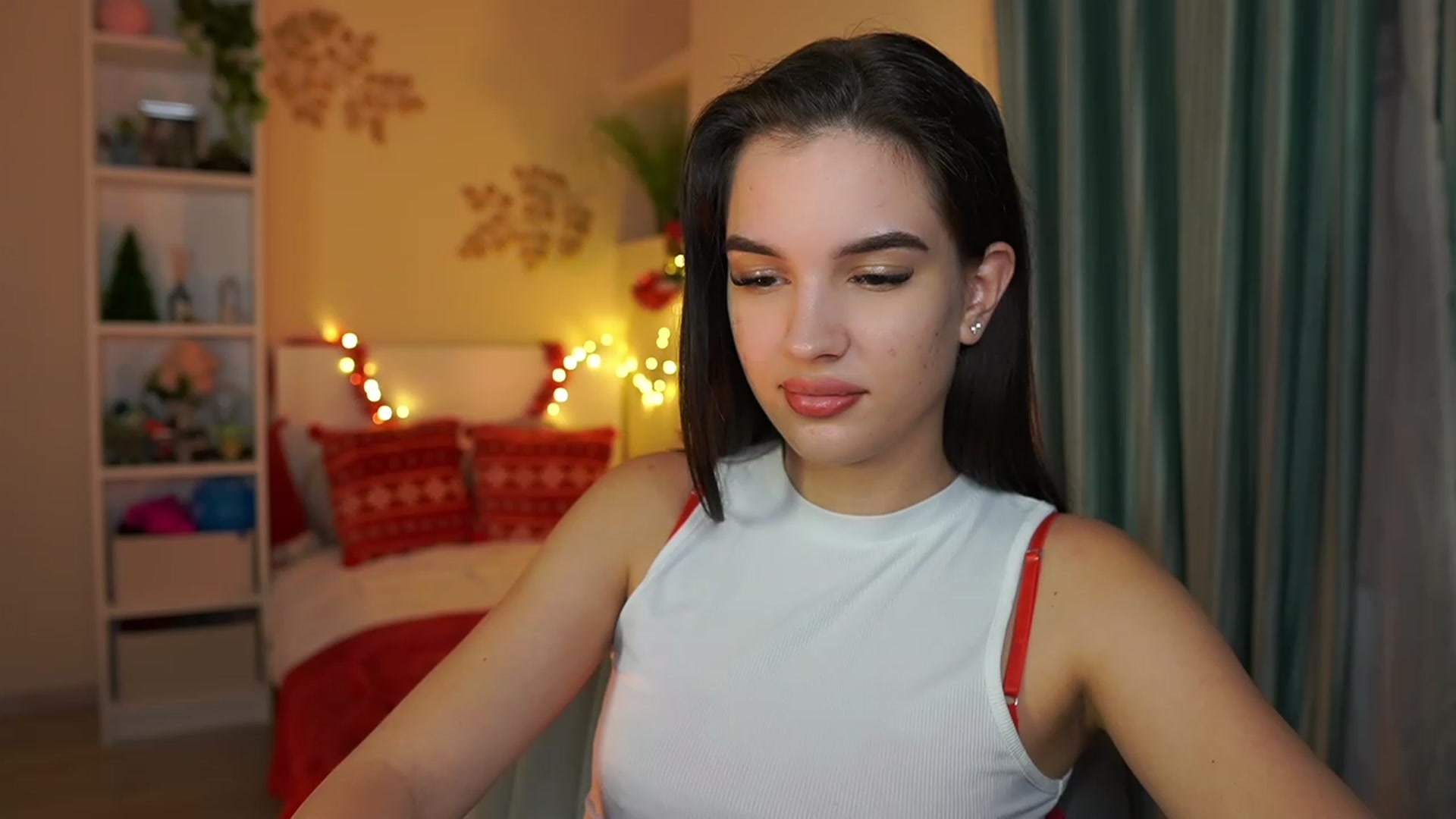 Gallery image thumbnail from Kylie_Quinn's myfreecams stream on, 12/26/2023, 23:54 image 7 of 20