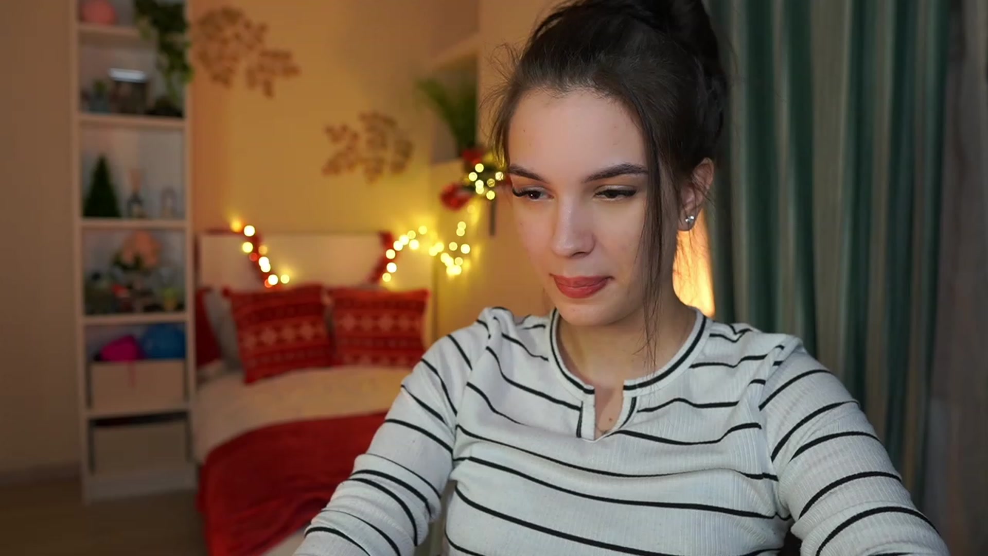 Gallery image thumbnail from Kylie_Quinn's myfreecams stream on, 12/27/2023, 20:58 image 9 of 20