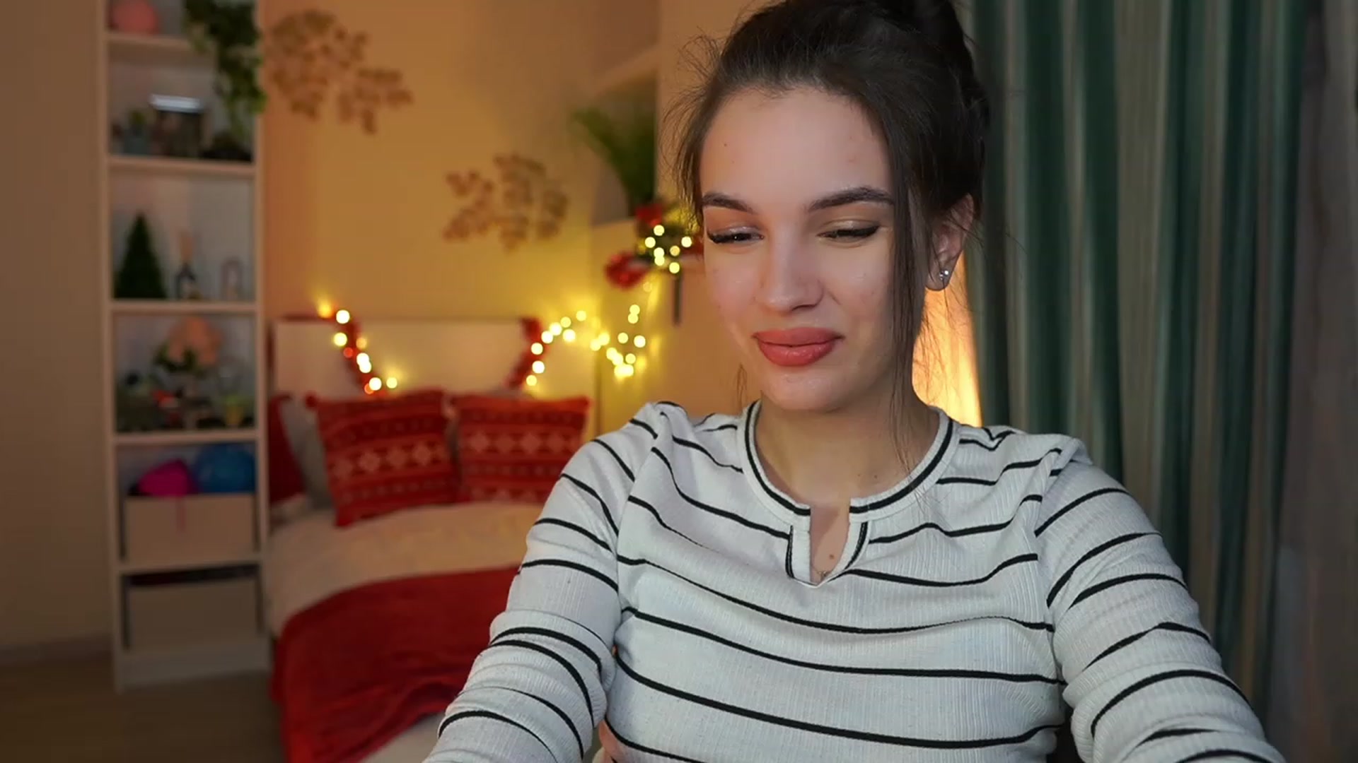 Gallery image thumbnail from Kylie_Quinn's myfreecams stream on, 12/27/2023, 20:58 image 7 of 20