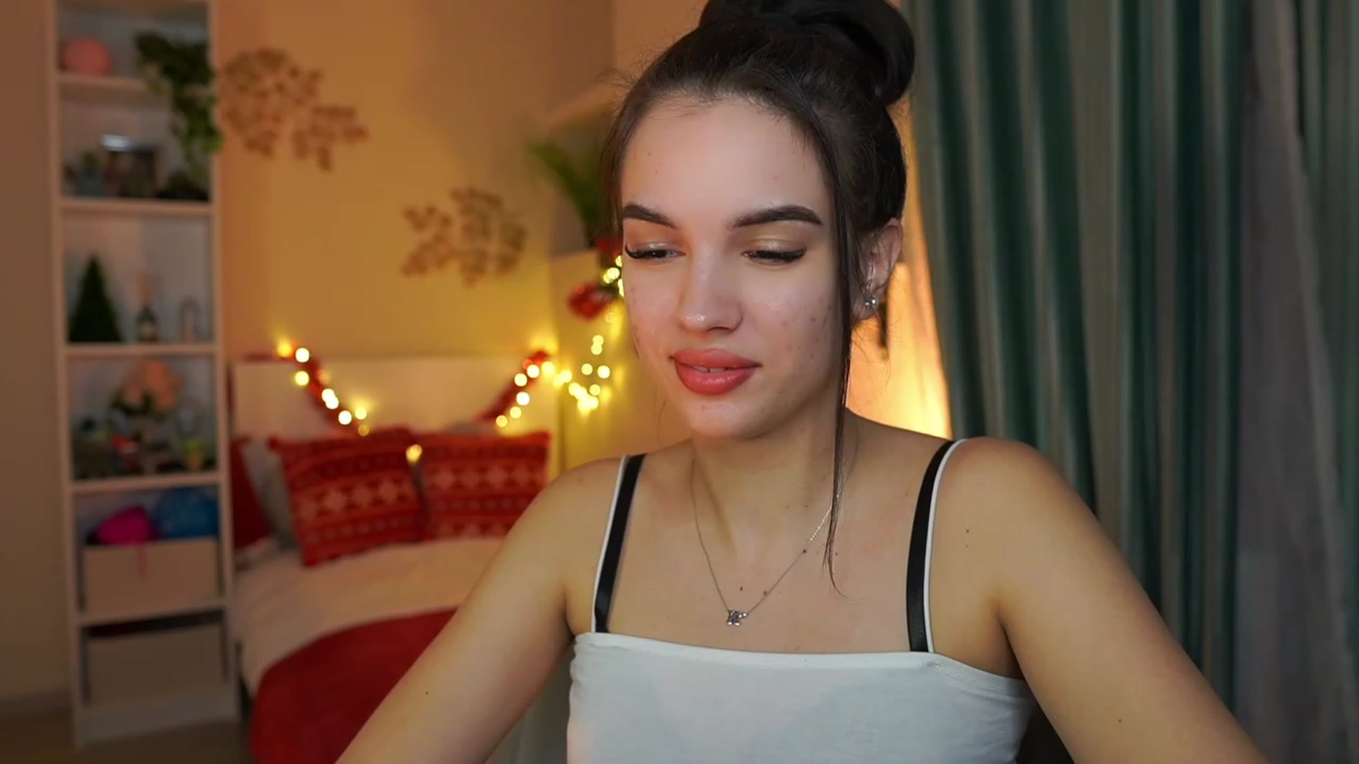Gallery image thumbnail from Kylie_Quinn's myfreecams stream on, 12/29/2023, 20:10 image 19 of 20