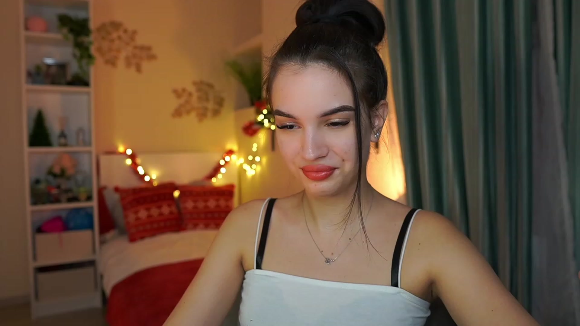 Gallery image thumbnail from Kylie_Quinn's myfreecams stream on, 12/29/2023, 20:10 image 5 of 20