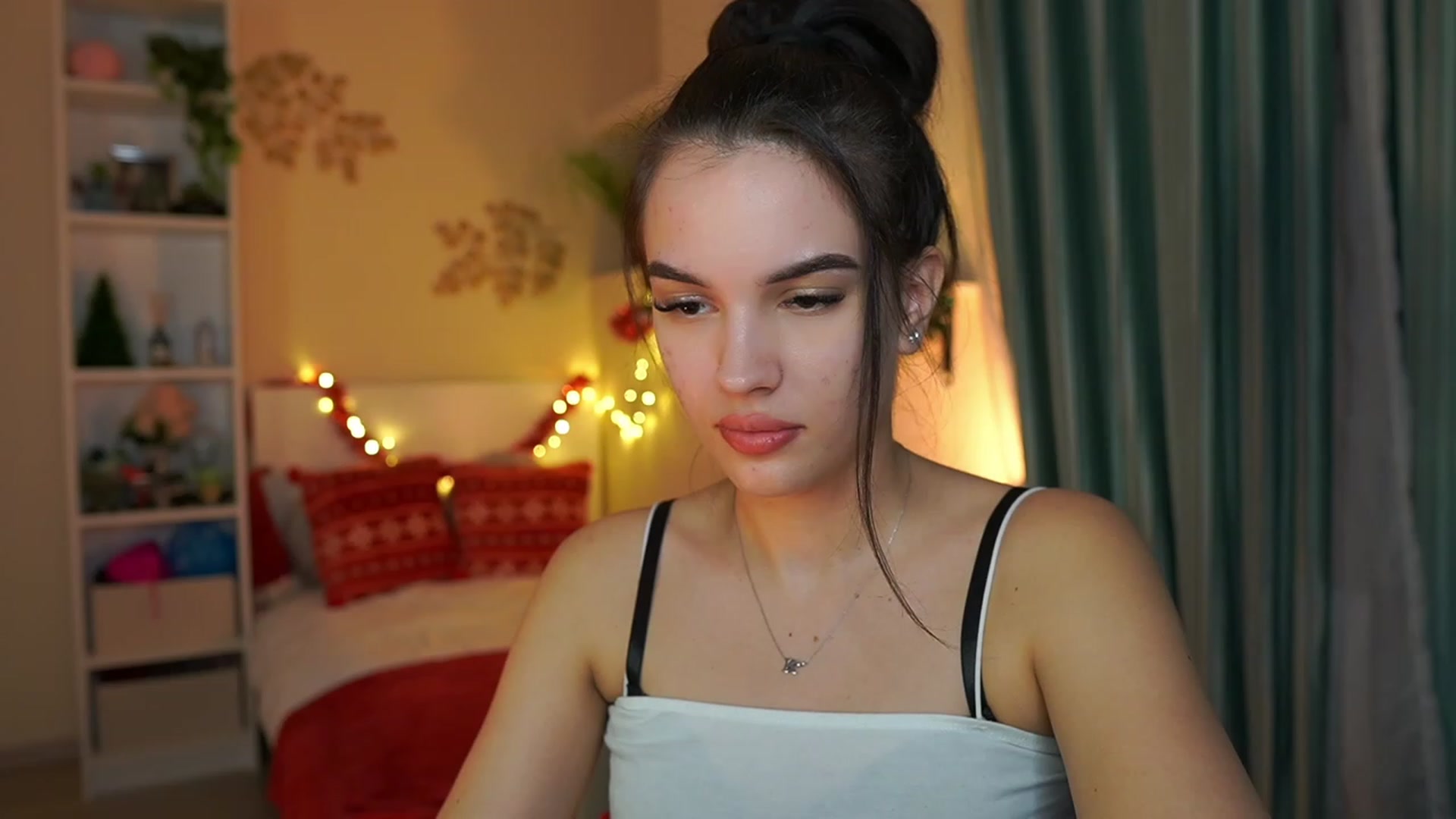 Gallery image thumbnail from Kylie_Quinn's myfreecams stream on, 12/29/2023, 22:11 image 7 of 20