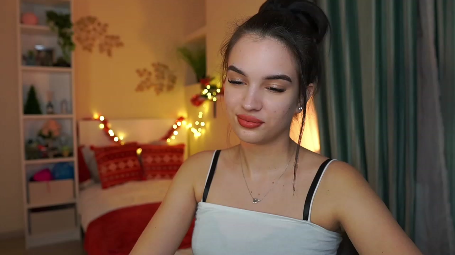 Gallery image thumbnail from Kylie_Quinn's myfreecams stream on, 12/29/2023, 22:11 image 20 of 20