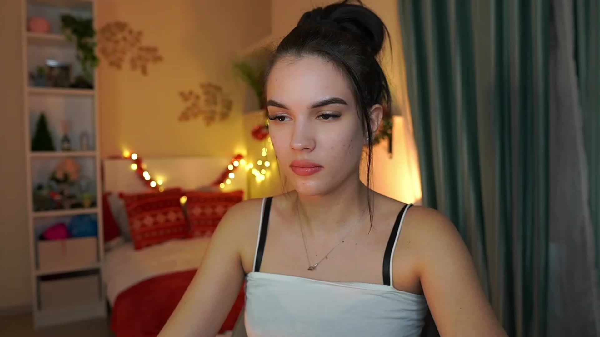 Gallery image thumbnail from Kylie_Quinn's myfreecams stream on, 12/29/2023, 22:11 image 15 of 20