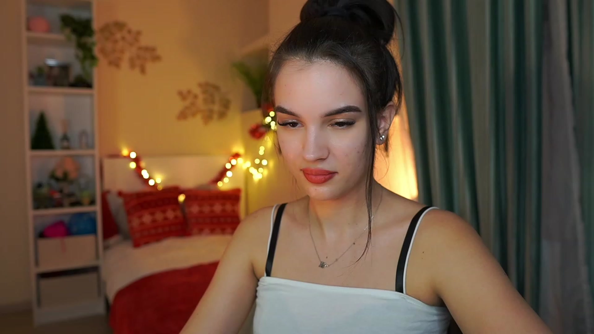 Gallery image thumbnail from Kylie_Quinn's myfreecams stream on, 12/29/2023, 22:46 image 1 of 20