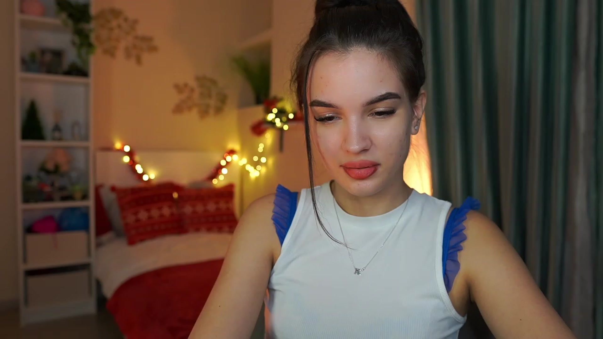 Gallery image thumbnail from Kylie_Quinn's myfreecams stream on, 12/30/2023, 20:27 image 13 of 20