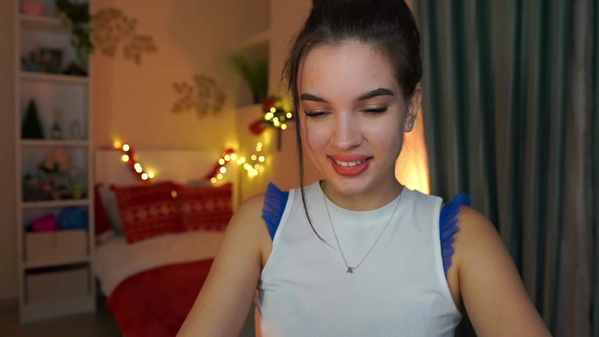 Gallery image thumbnail from Kylie_Quinn's myfreecams stream on, 12/30/2023, 20:27 image 16 of 20