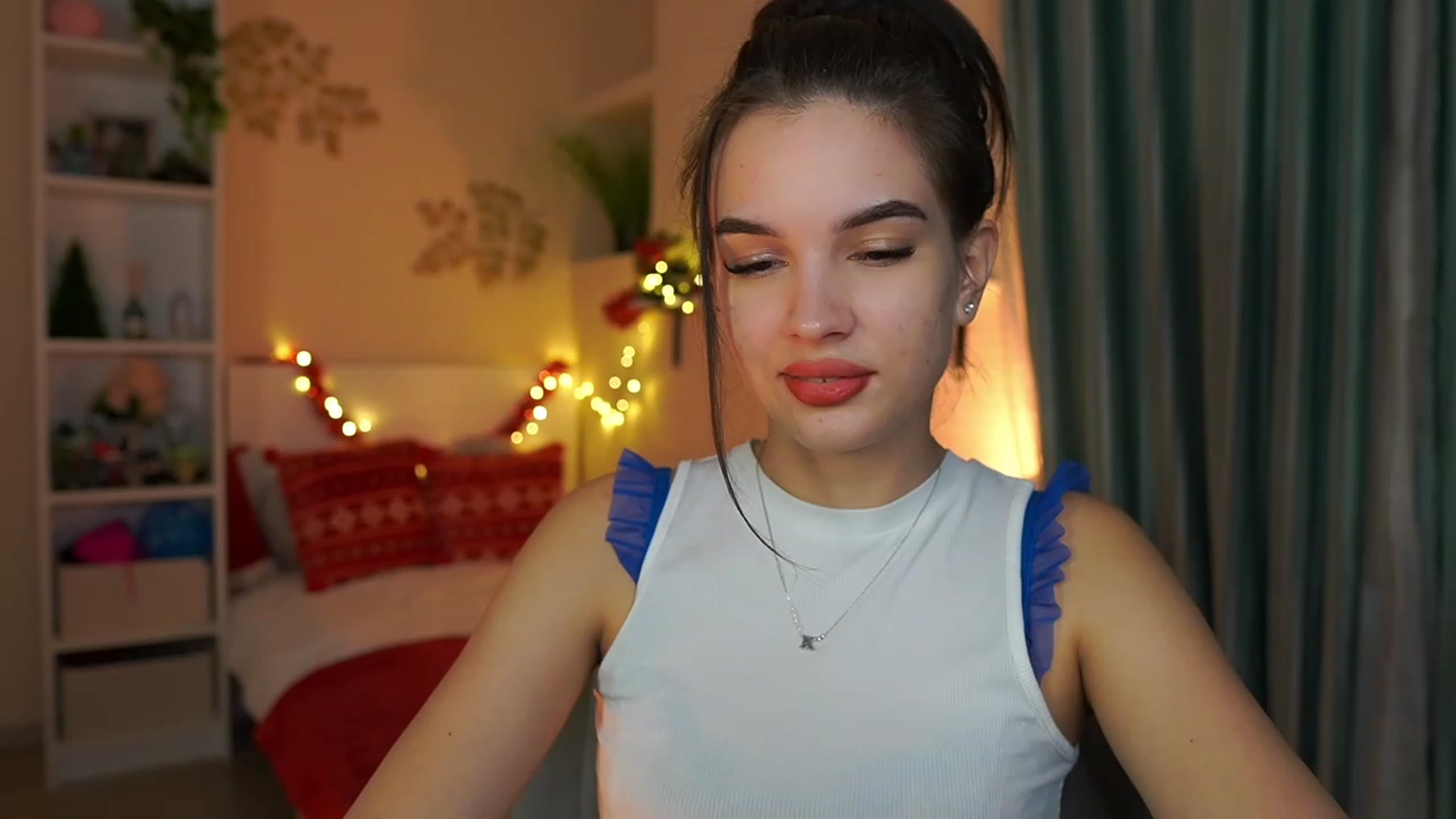 Gallery image thumbnail from Kylie_Quinn's myfreecams stream on, 12/30/2023, 20:27 image 4 of 20