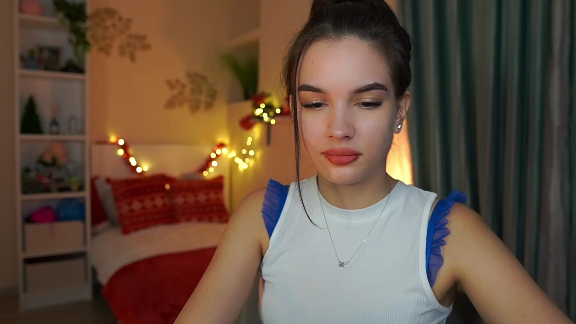 Gallery image thumbnail from Kylie_Quinn's myfreecams stream on, 12/30/2023, 20:27 image 14 of 20