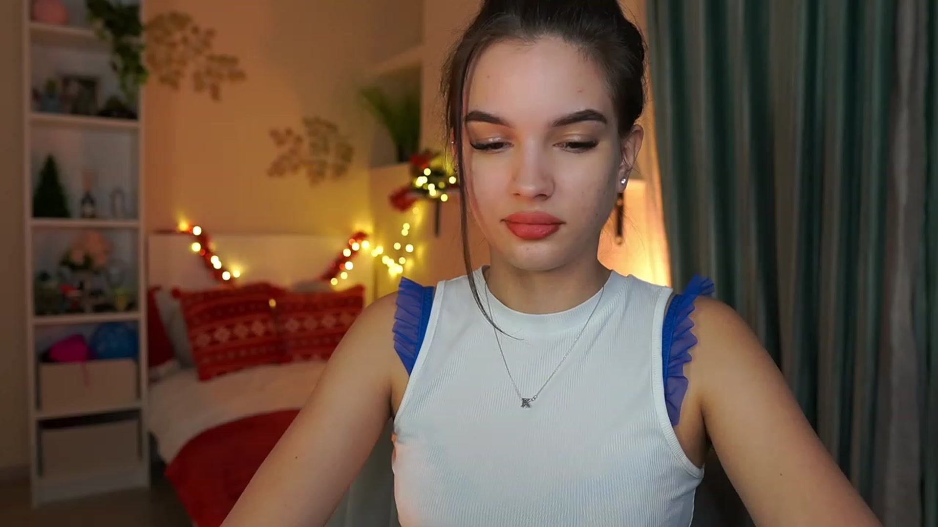 Gallery image thumbnail from Kylie_Quinn's myfreecams stream on, 12/30/2023, 20:27 image 8 of 20