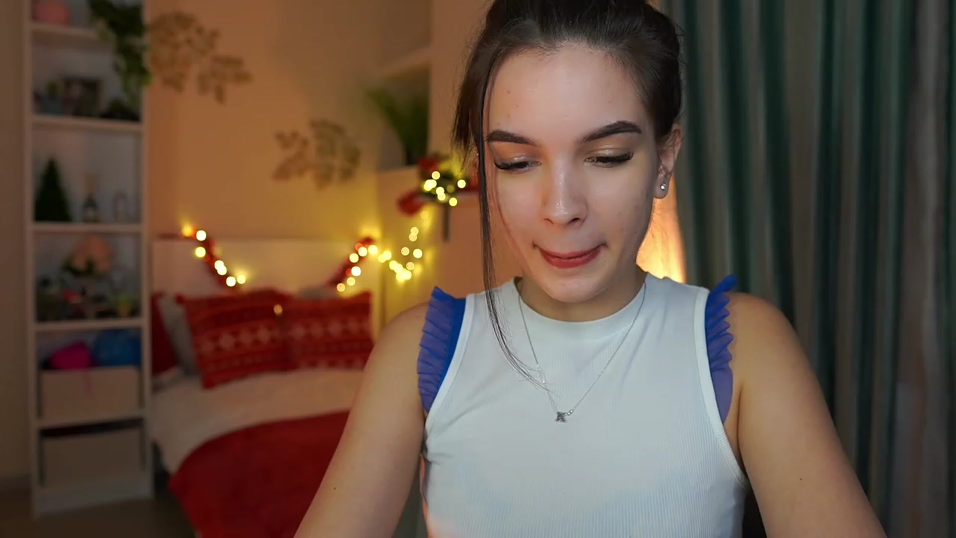 Gallery image thumbnail from Kylie_Quinn's myfreecams stream on, 12/30/2023, 21:39 image 3 of 20