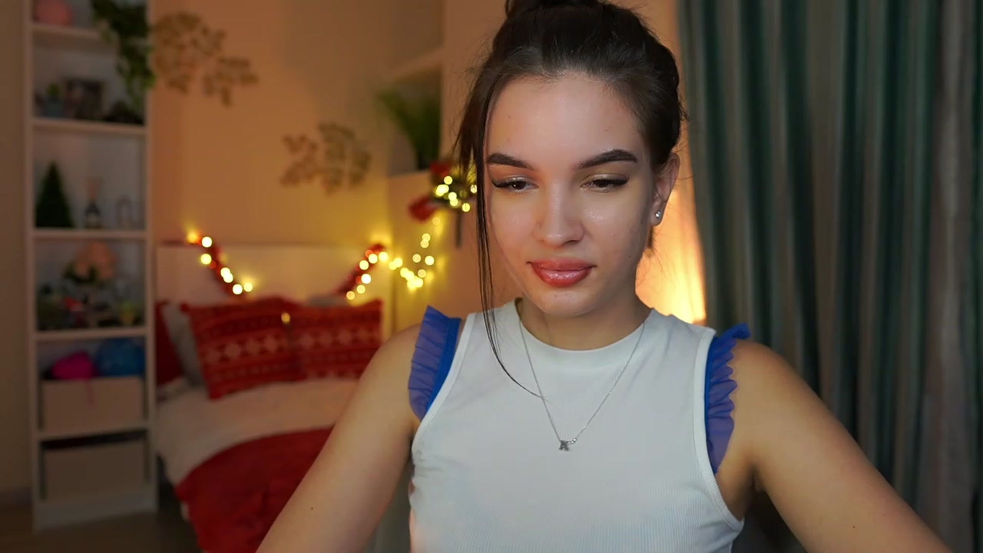 Gallery image thumbnail from Kylie_Quinn's myfreecams stream on, 12/30/2023, 21:39 image 14 of 20