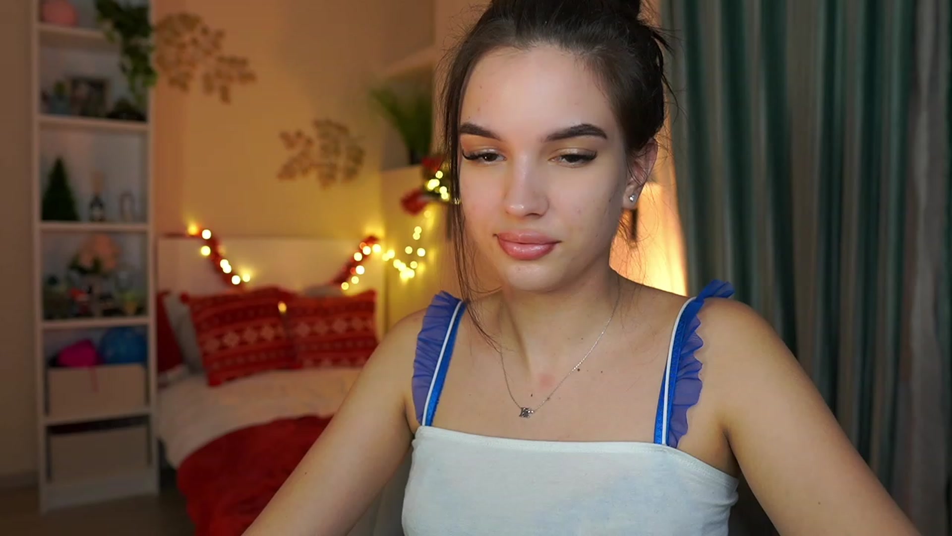 Gallery image thumbnail from Kylie_Quinn's myfreecams stream on, 12/31/2023, 24:01 image 8 of 20