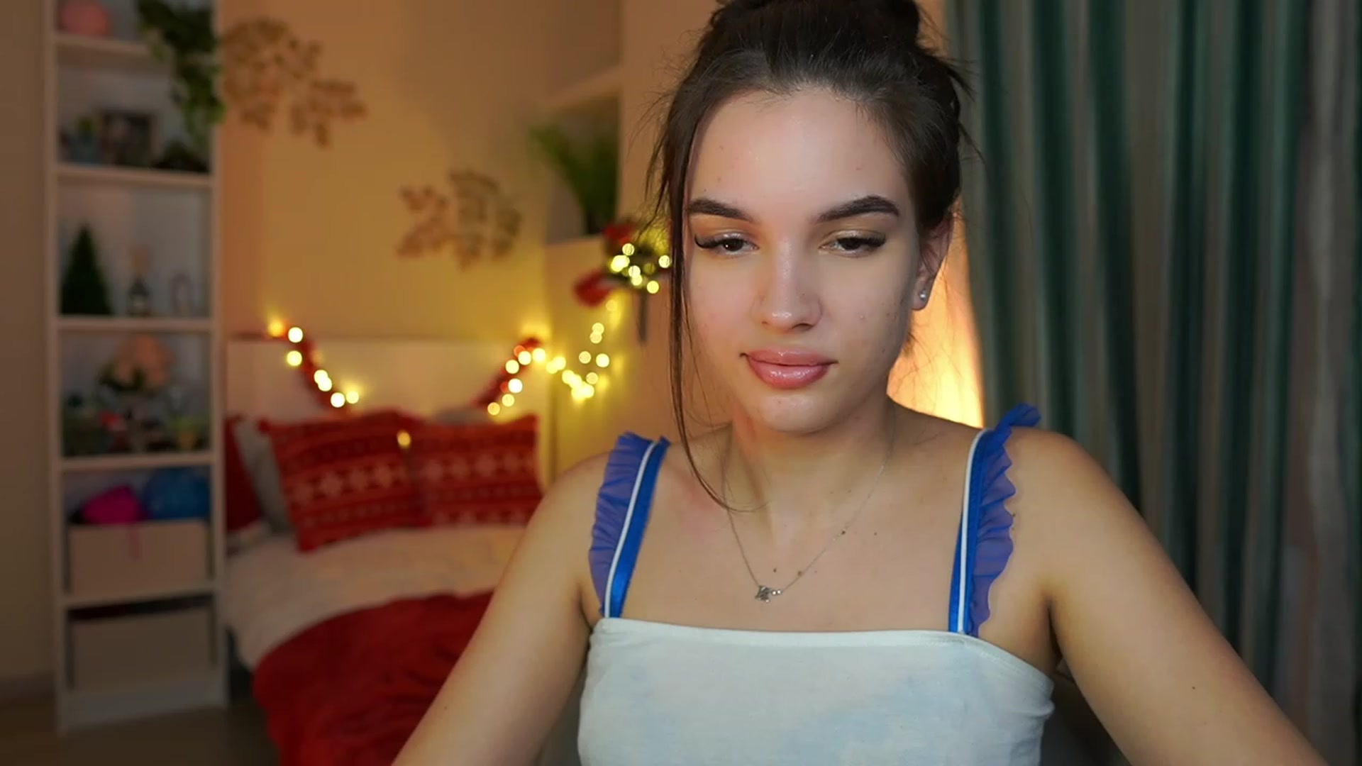 Gallery image thumbnail from Kylie_Quinn's myfreecams stream on, 12/31/2023, 24:01 image 3 of 20