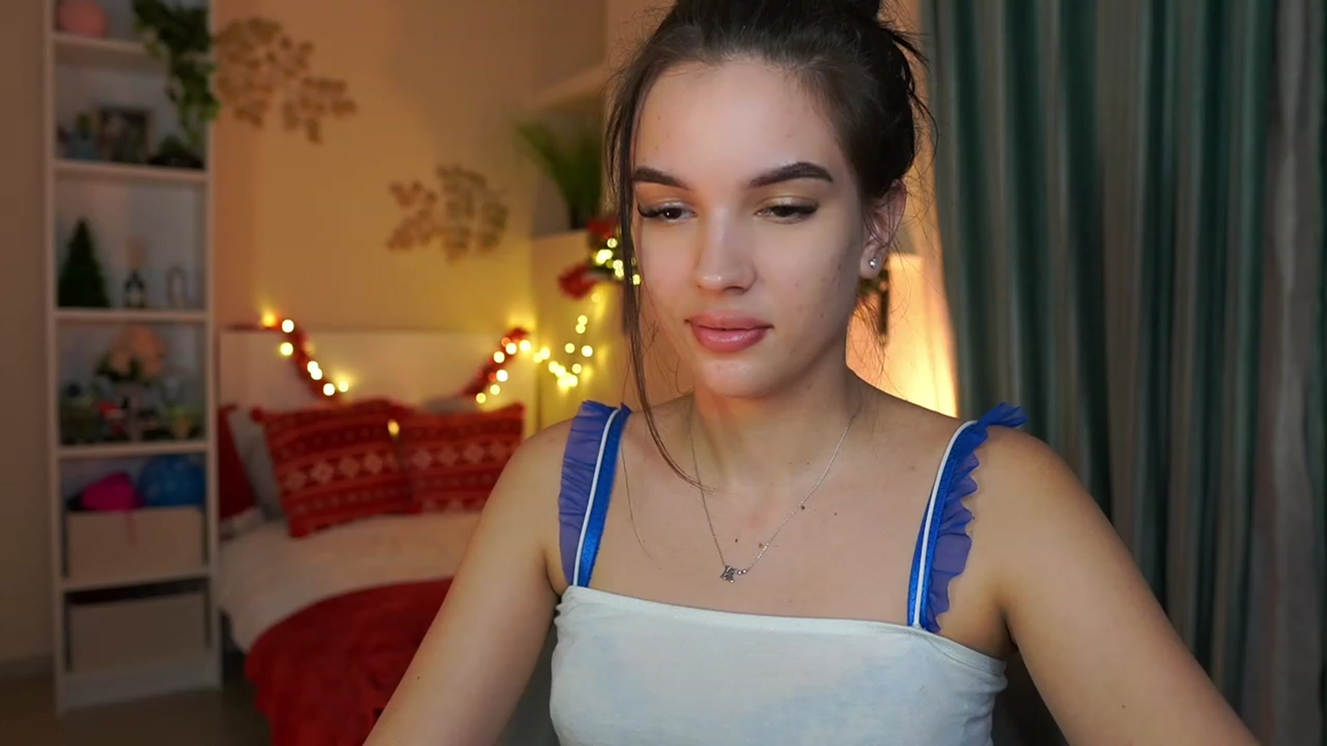 Gallery image thumbnail from Kylie_Quinn's myfreecams stream on, 12/31/2023, 24:01 image 13 of 20