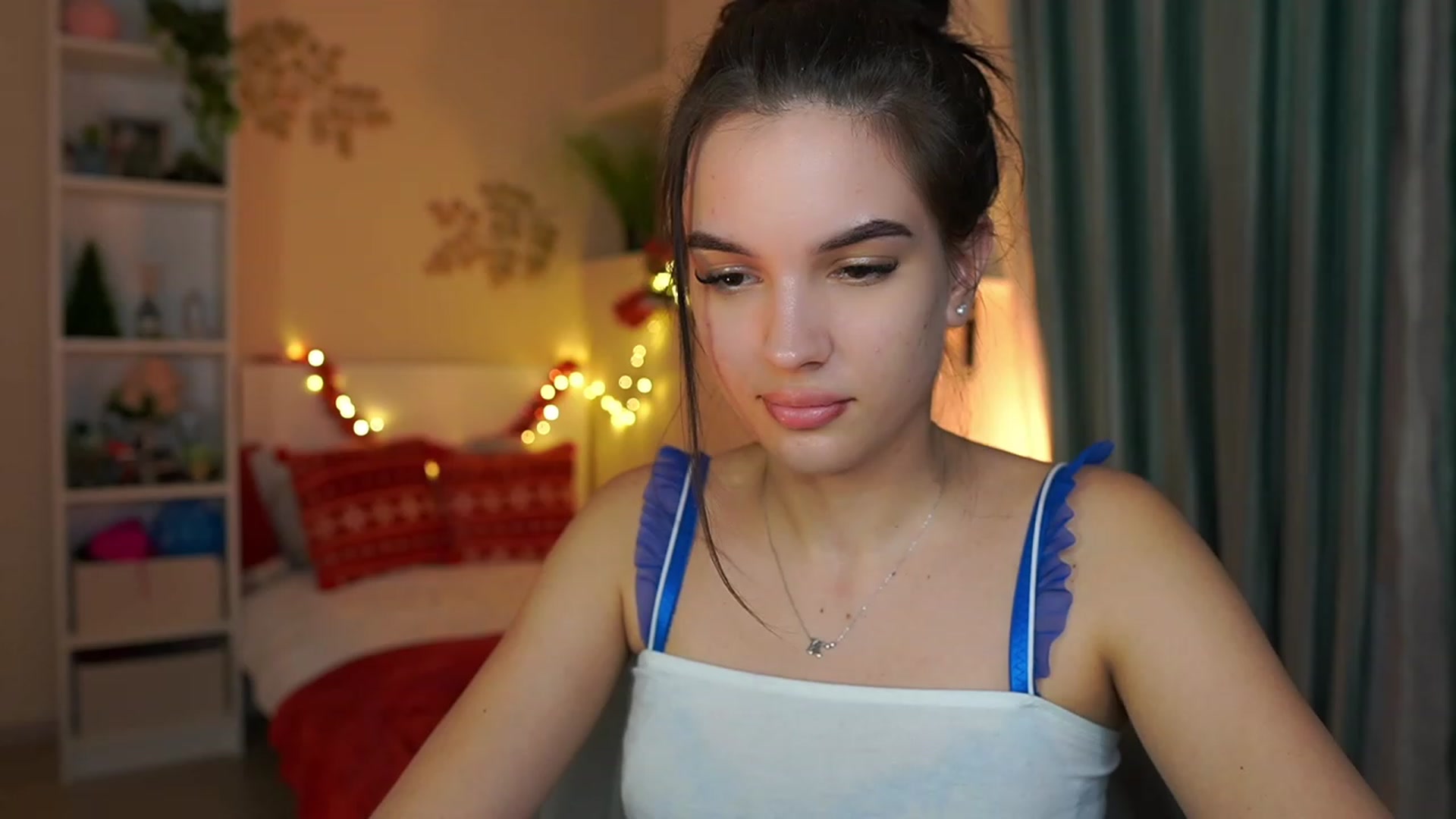 Gallery image thumbnail from Kylie_Quinn's myfreecams stream on, 12/31/2023, 24:01 image 19 of 20
