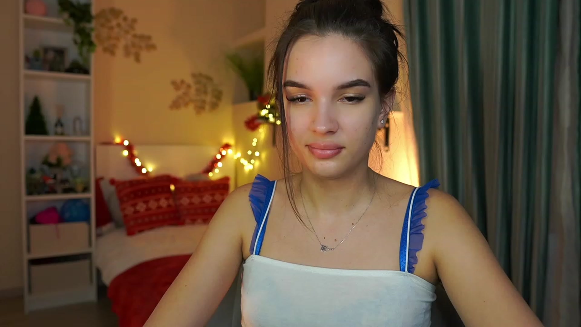 Gallery image thumbnail from Kylie_Quinn's myfreecams stream on, 12/31/2023, 24:18 image 11 of 20