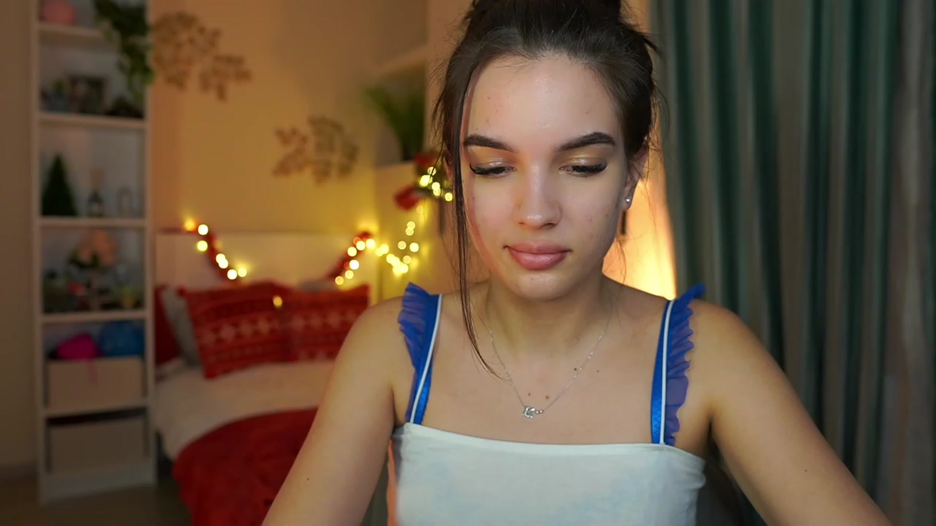 Gallery image thumbnail from Kylie_Quinn's myfreecams stream on, 12/31/2023, 24:18 image 13 of 20