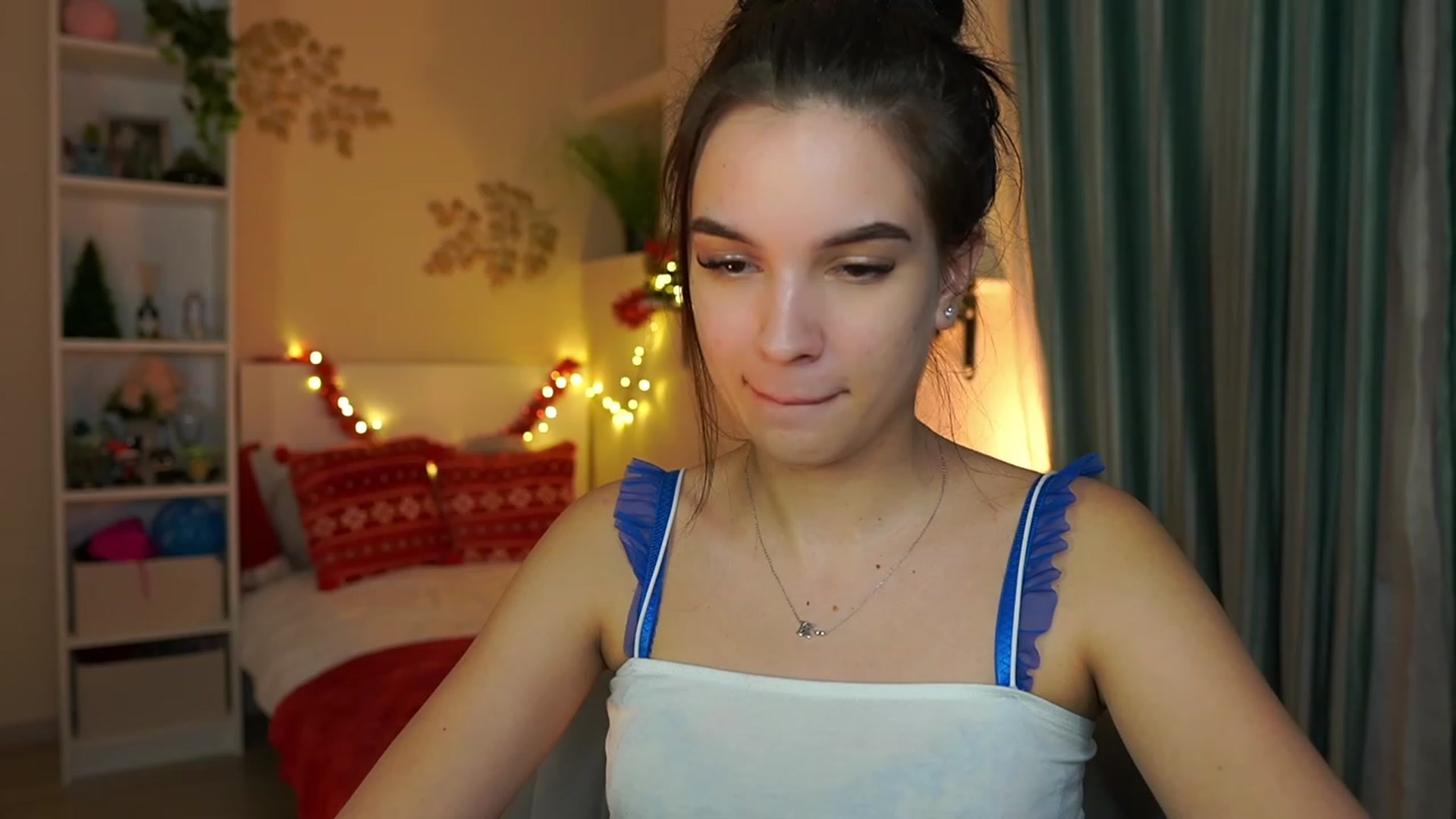 Gallery image thumbnail from Kylie_Quinn's myfreecams stream on, 12/31/2023, 24:18 image 14 of 20