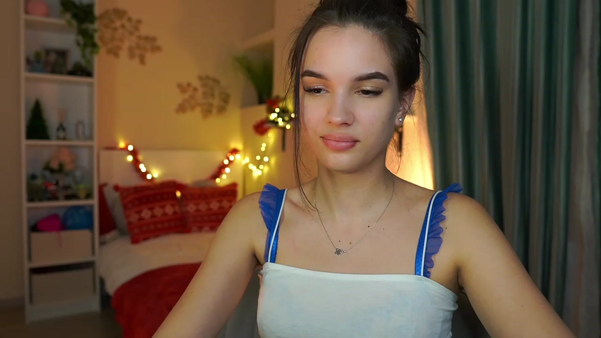 Gallery image thumbnail from Kylie_Quinn's myfreecams stream on, 12/31/2023, 24:18 image 6 of 20
