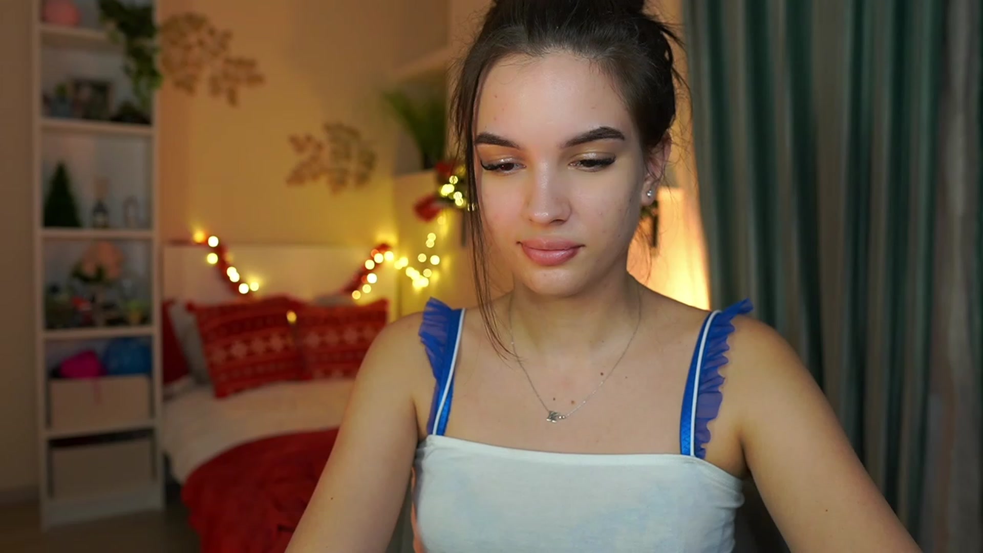 Gallery image thumbnail from Kylie_Quinn's myfreecams stream on, 12/31/2023, 24:18 image 3 of 20
